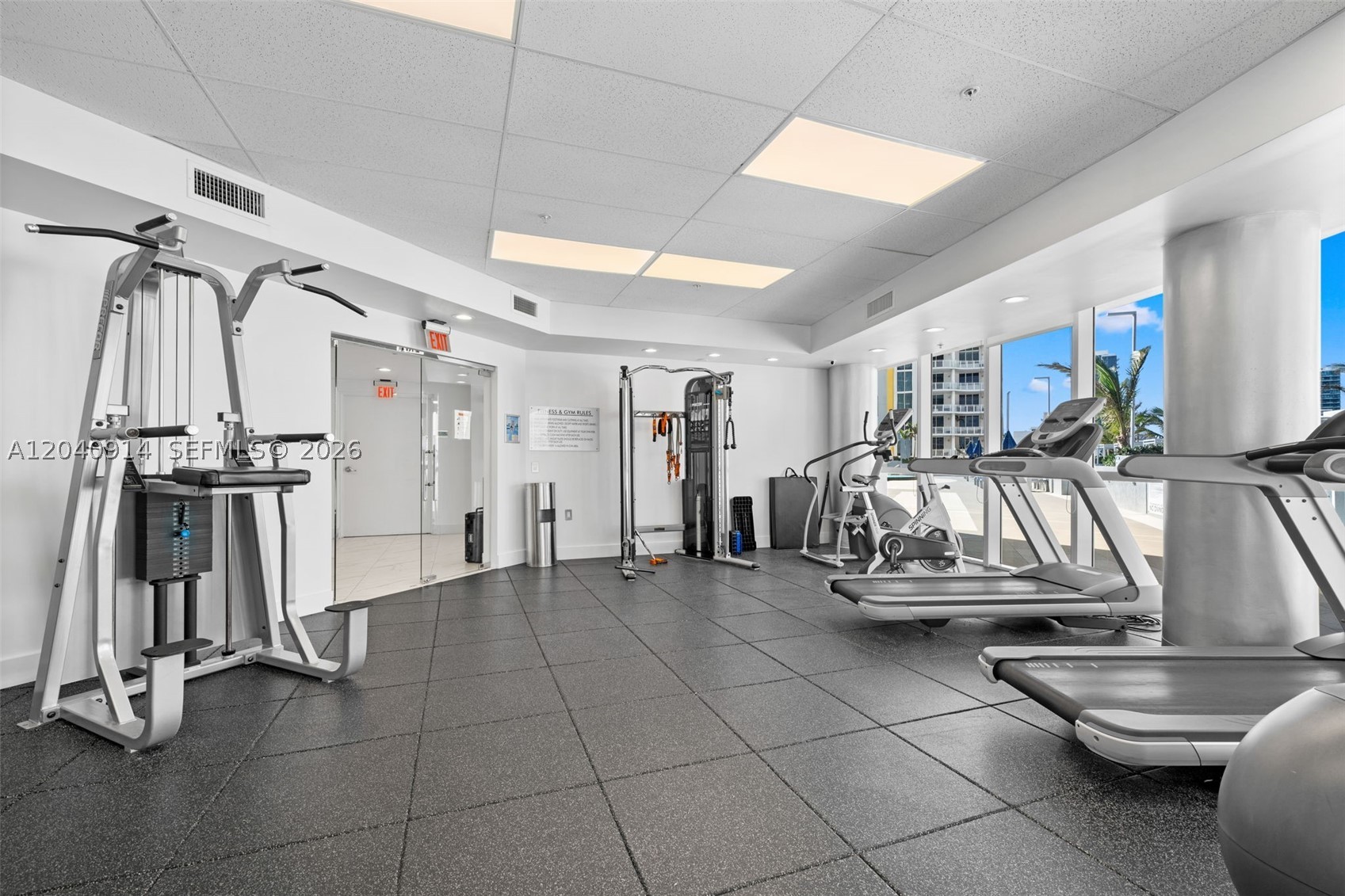 image Platinum Condominium31