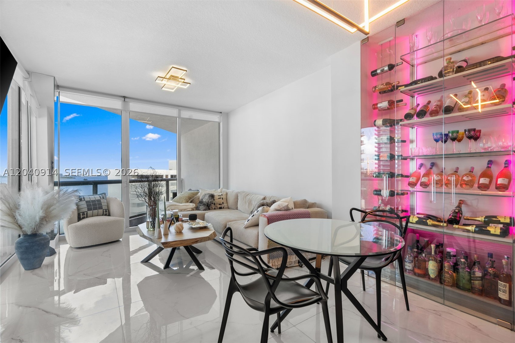 image Platinum Condominium3