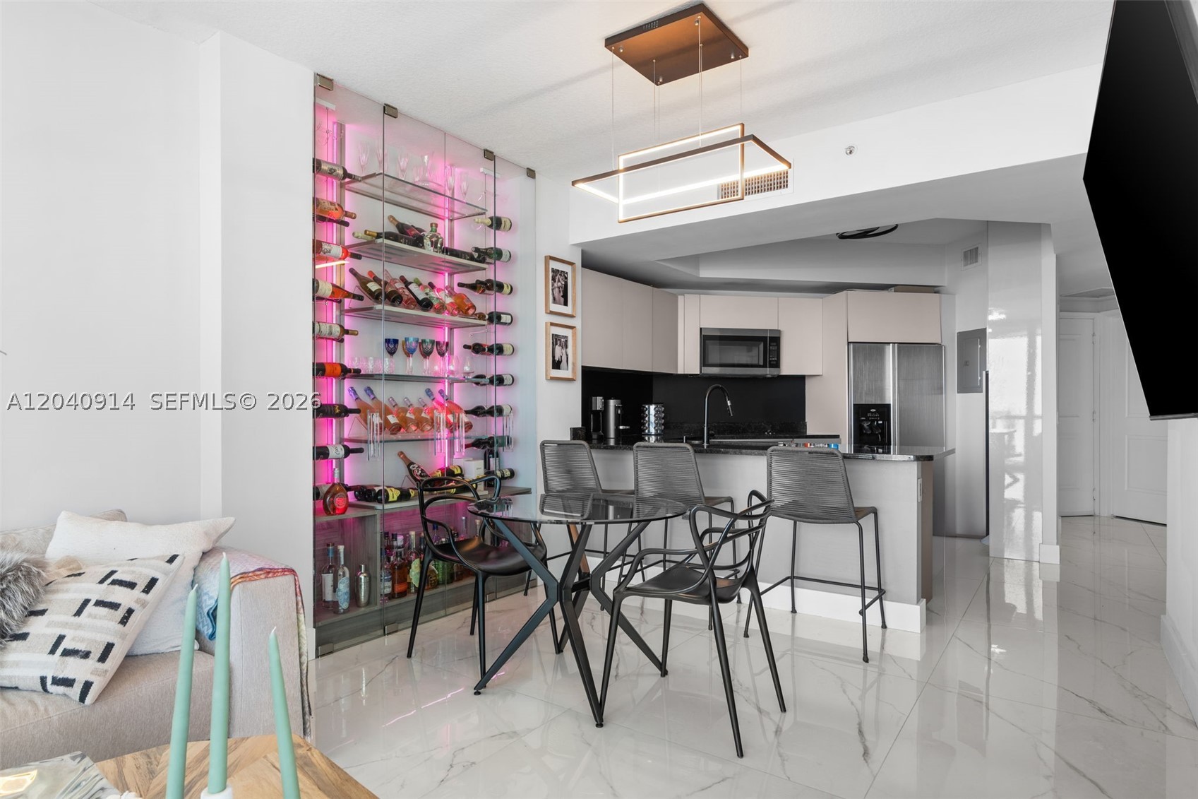 image Platinum Condominium5