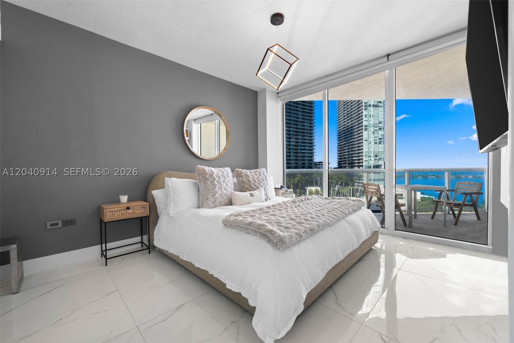 image Platinum Condominium6