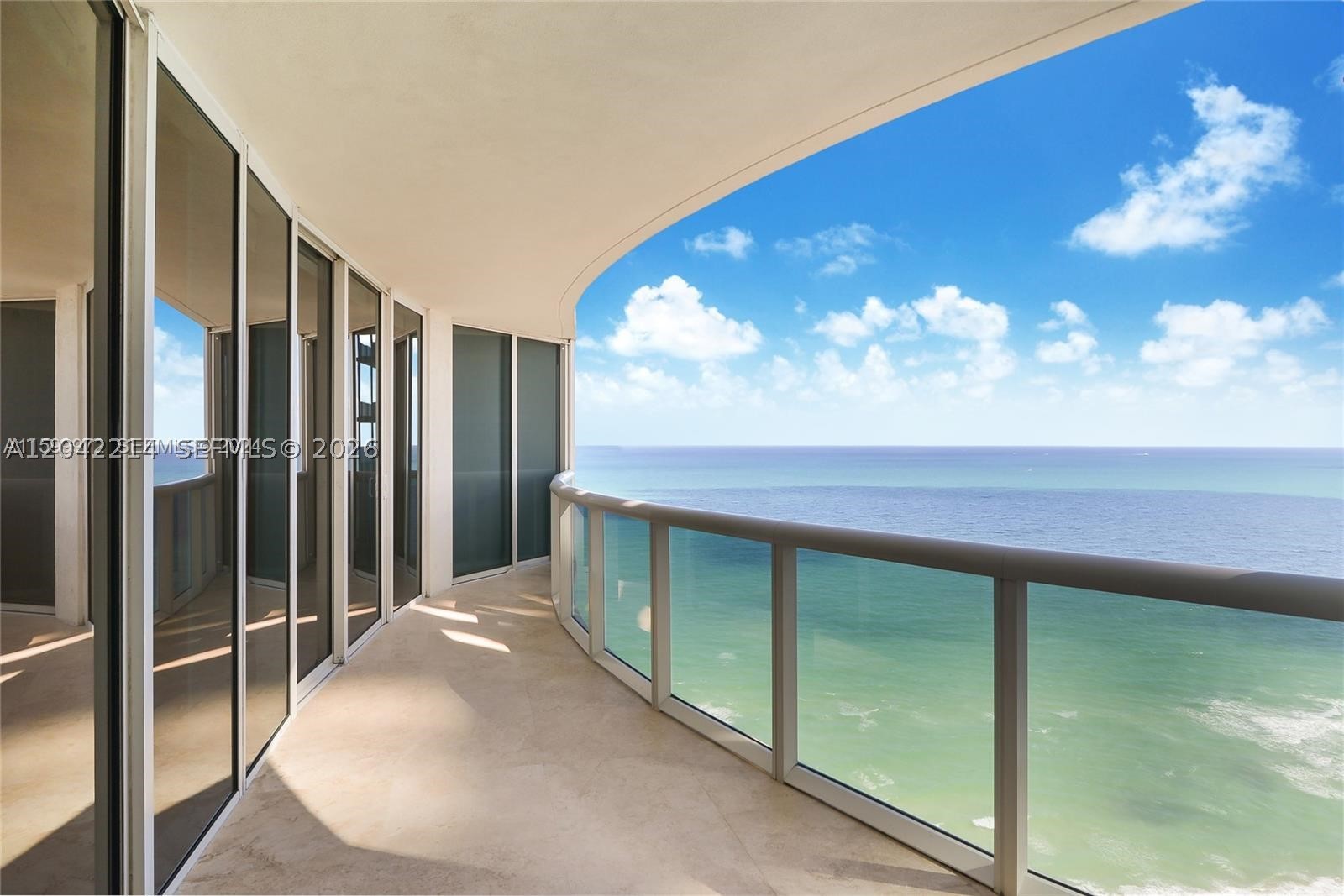 17201 Collins Ave+den #803 Sunny Isles Beach, FL 33160
