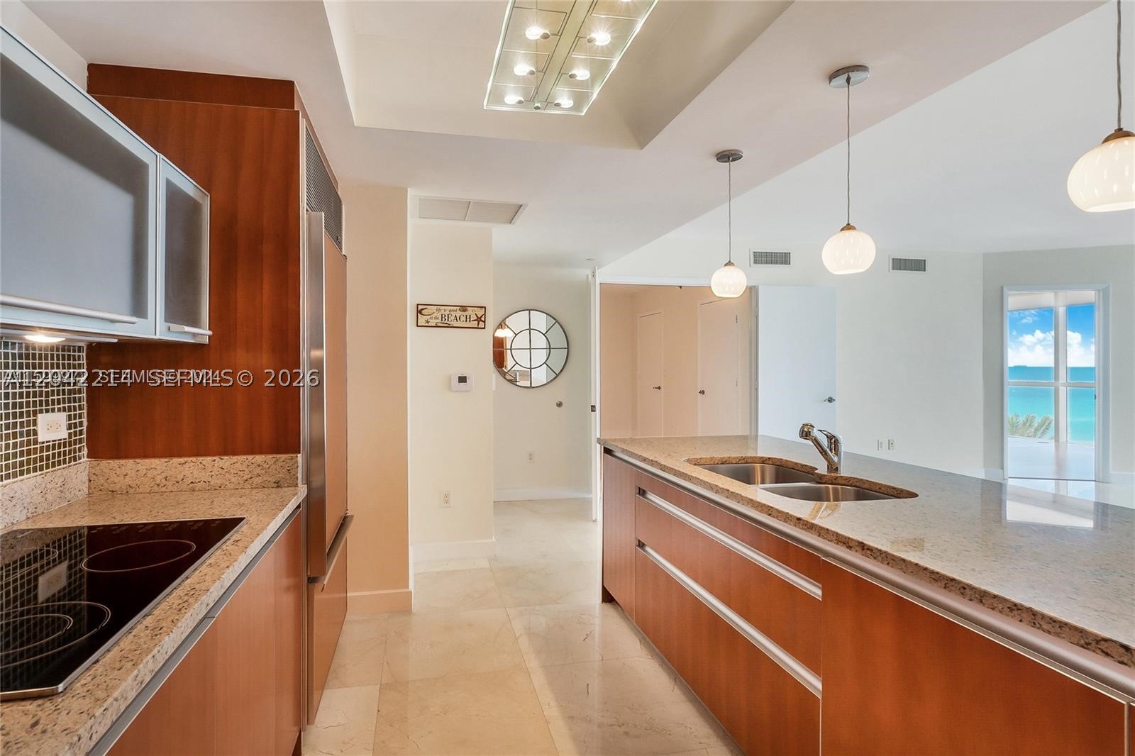17201 Collins Ave+den #803 Sunny Isles Beach, FL 33160