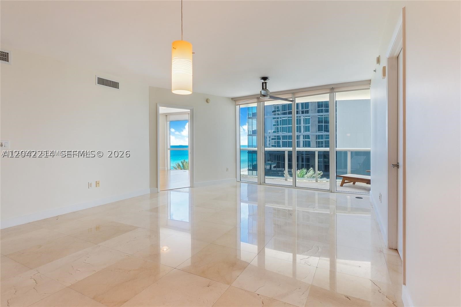 17201 Collins Ave+den #803 Sunny Isles Beach, FL 33160