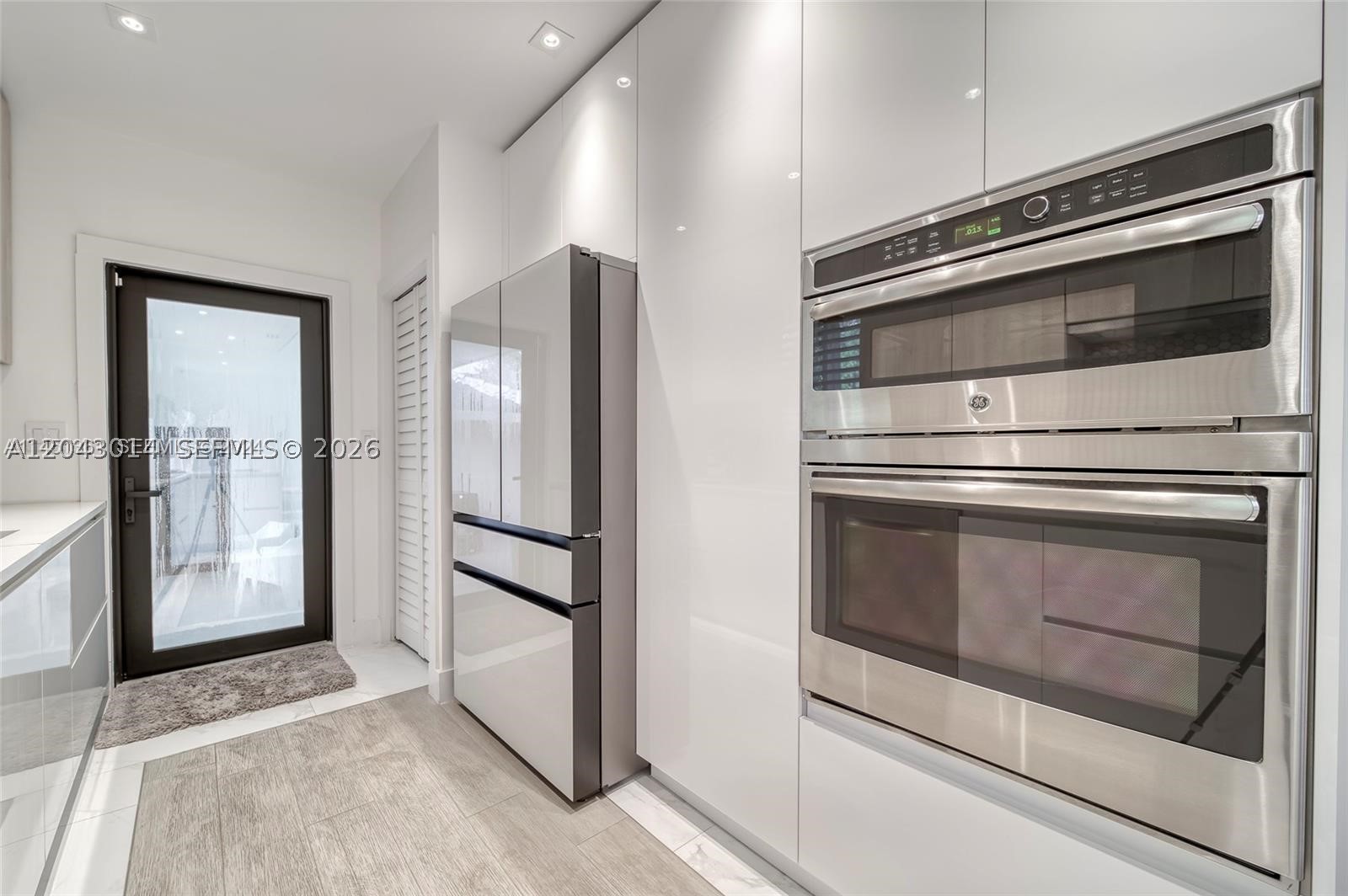 2298 SW 16th Ave Miami, FL 33145