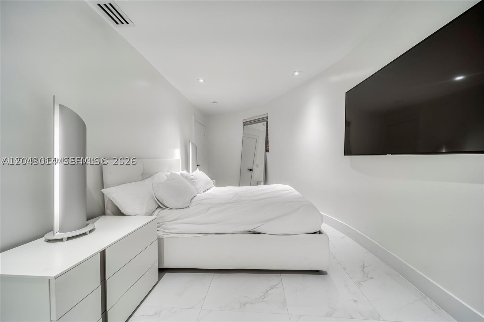 2298 SW 16th Ave Miami, FL 33145