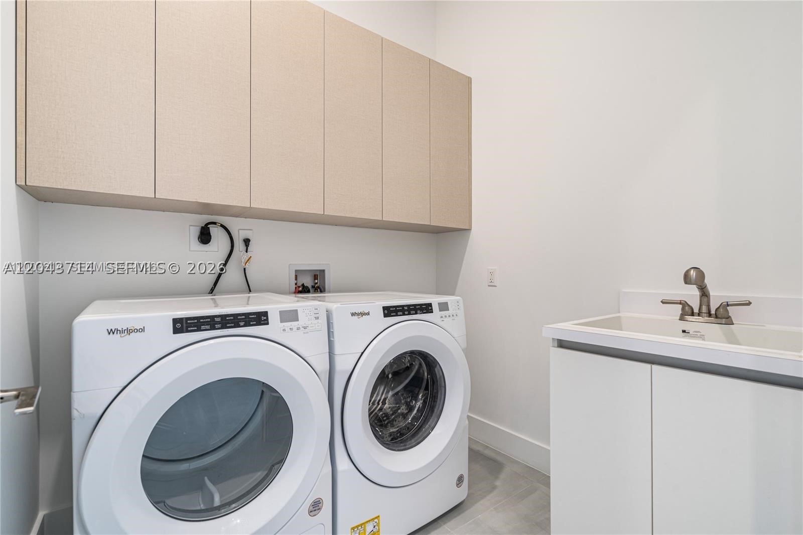 17550 Collins Ave #PH1 Sunny Isles Beach, FL 33160