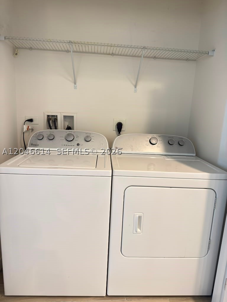 image Nine at Mary Brickell Village9