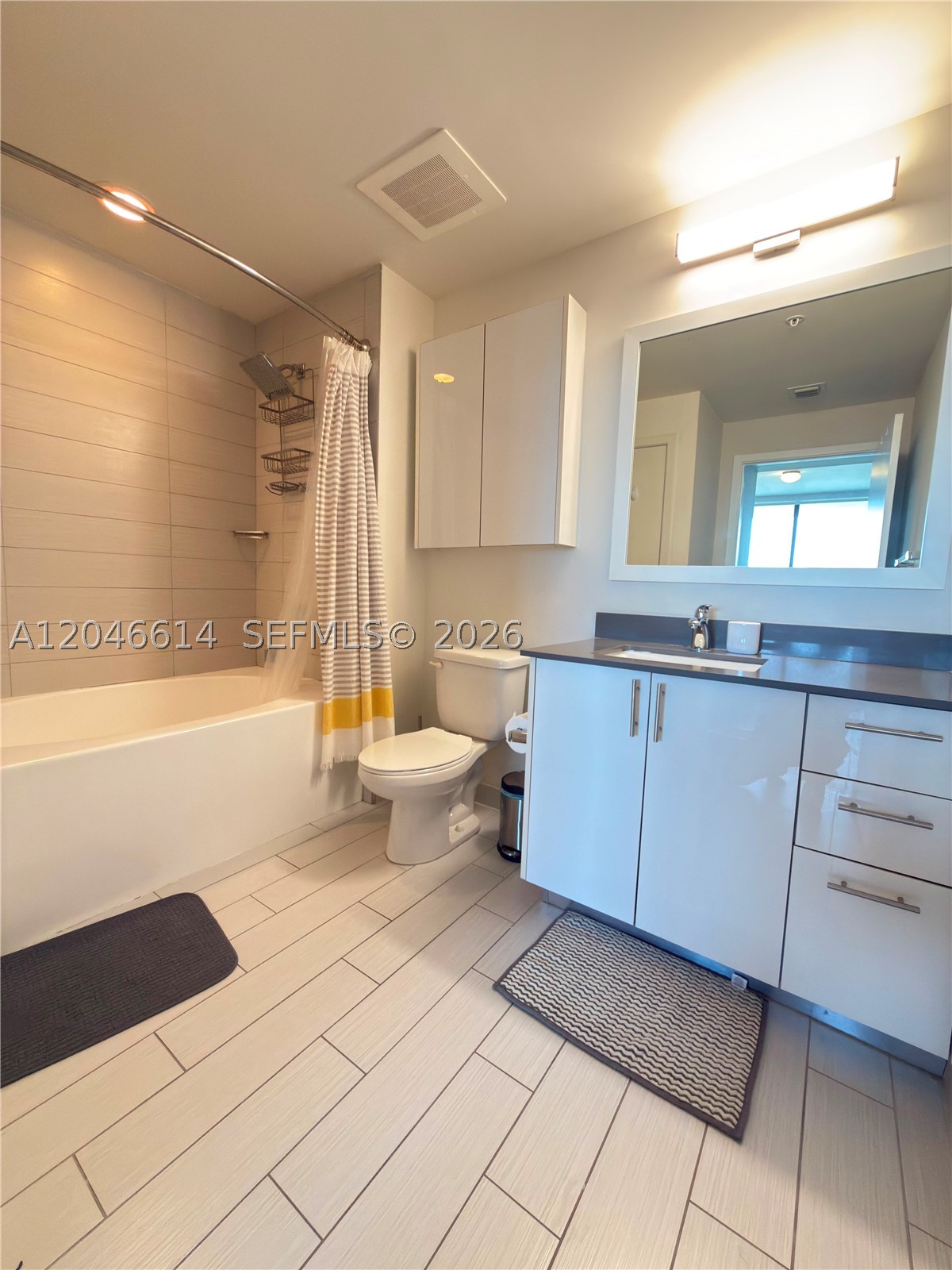 image Nine at Mary Brickell Village11