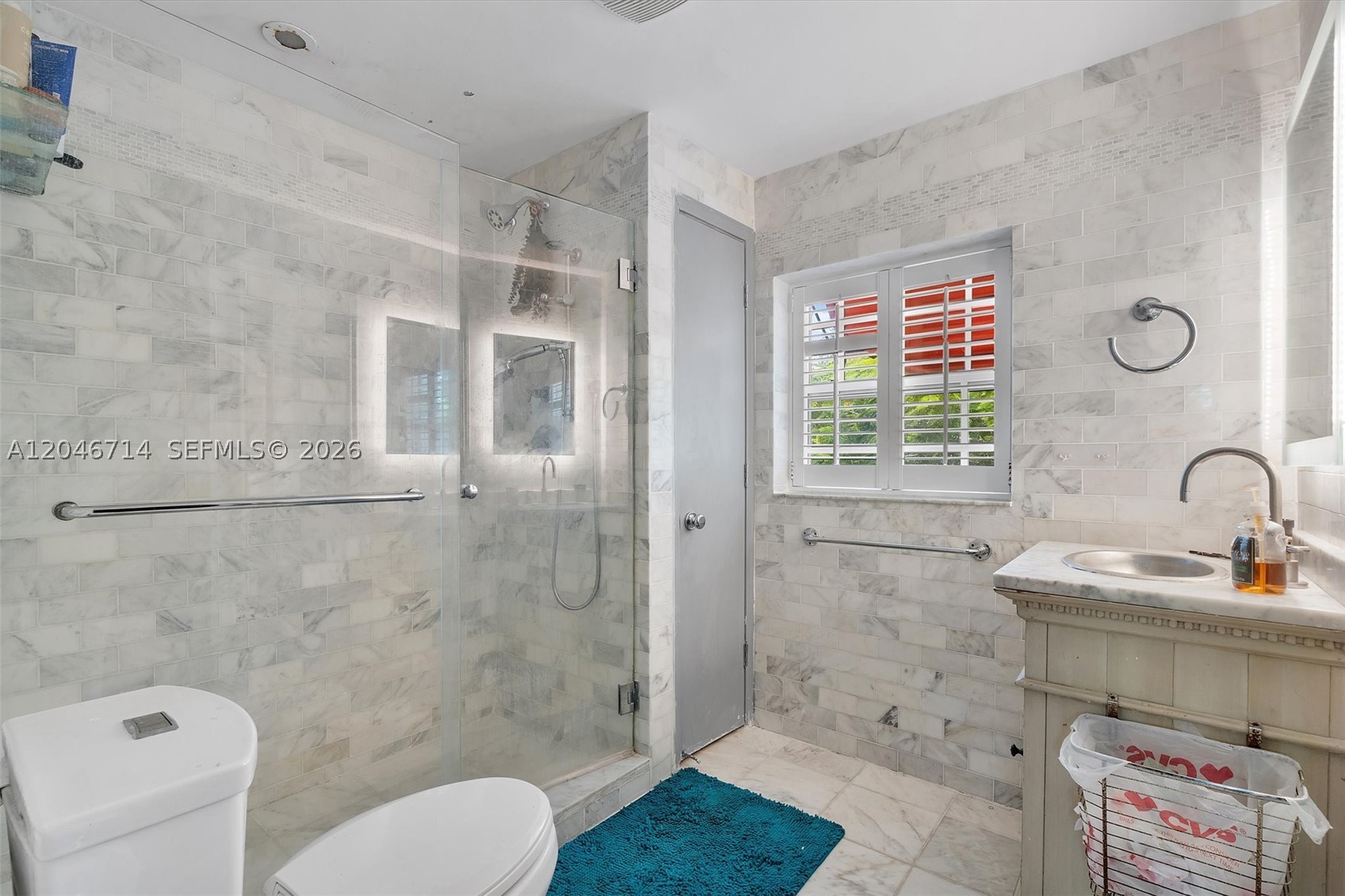 8276 E Dixie Hwy Miami, FL 33138