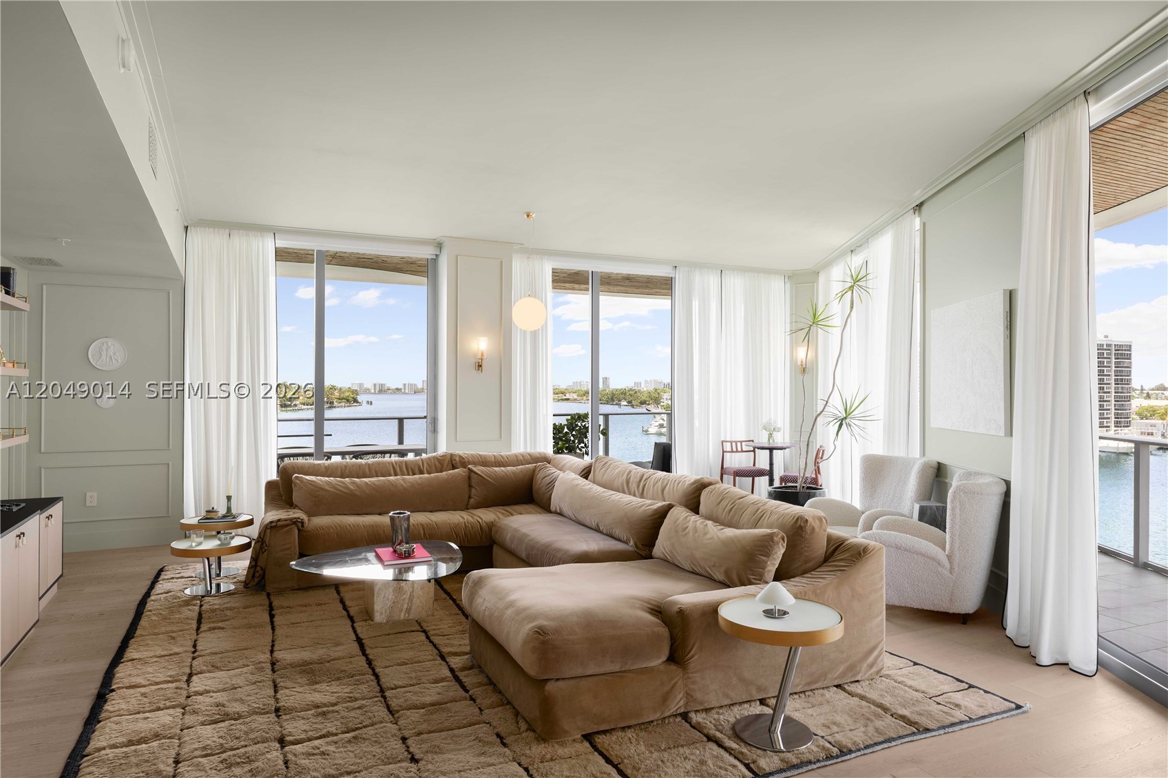 image Monaco Yacht Club & Residences Miami Beach15