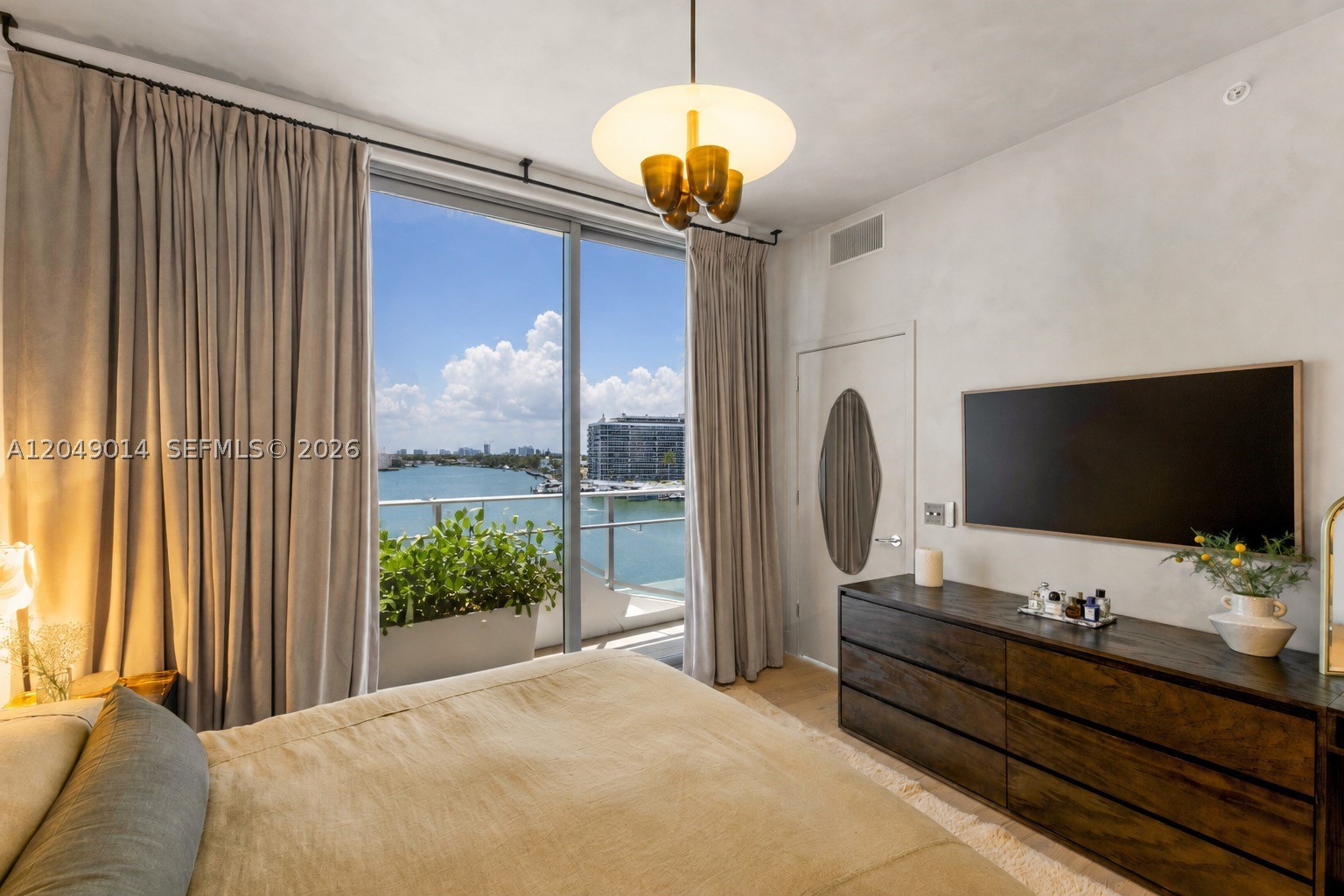 image Monaco Yacht Club & Residences Miami Beach21