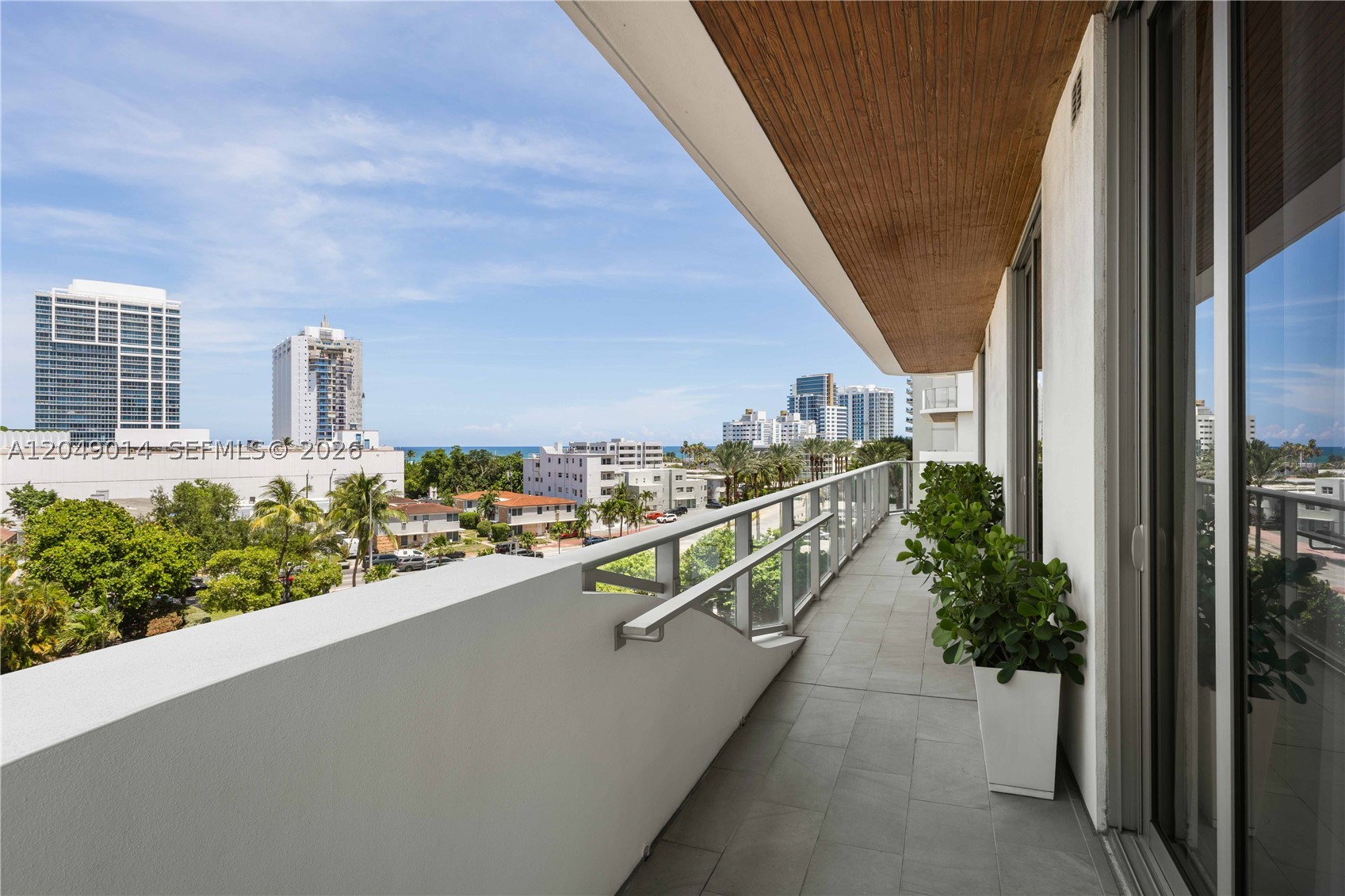 image Monaco Yacht Club & Residences Miami Beach36