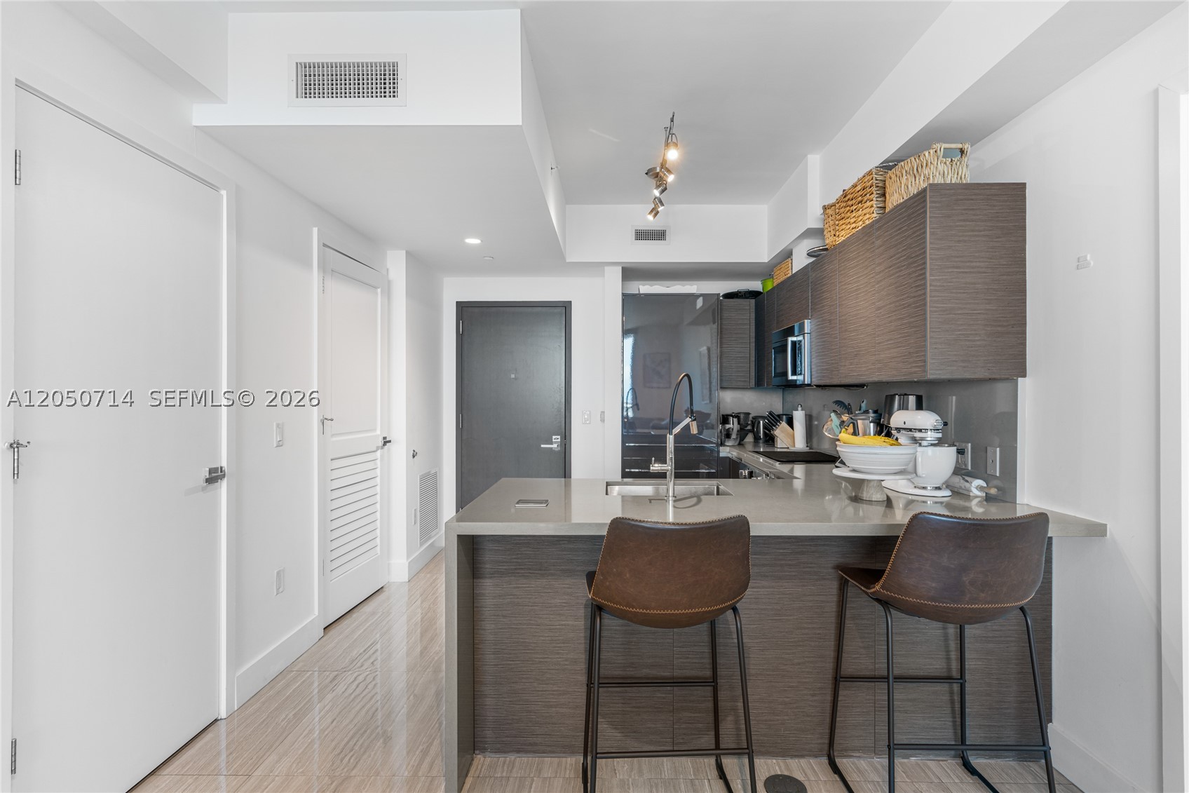 image The Bond on Brickell10