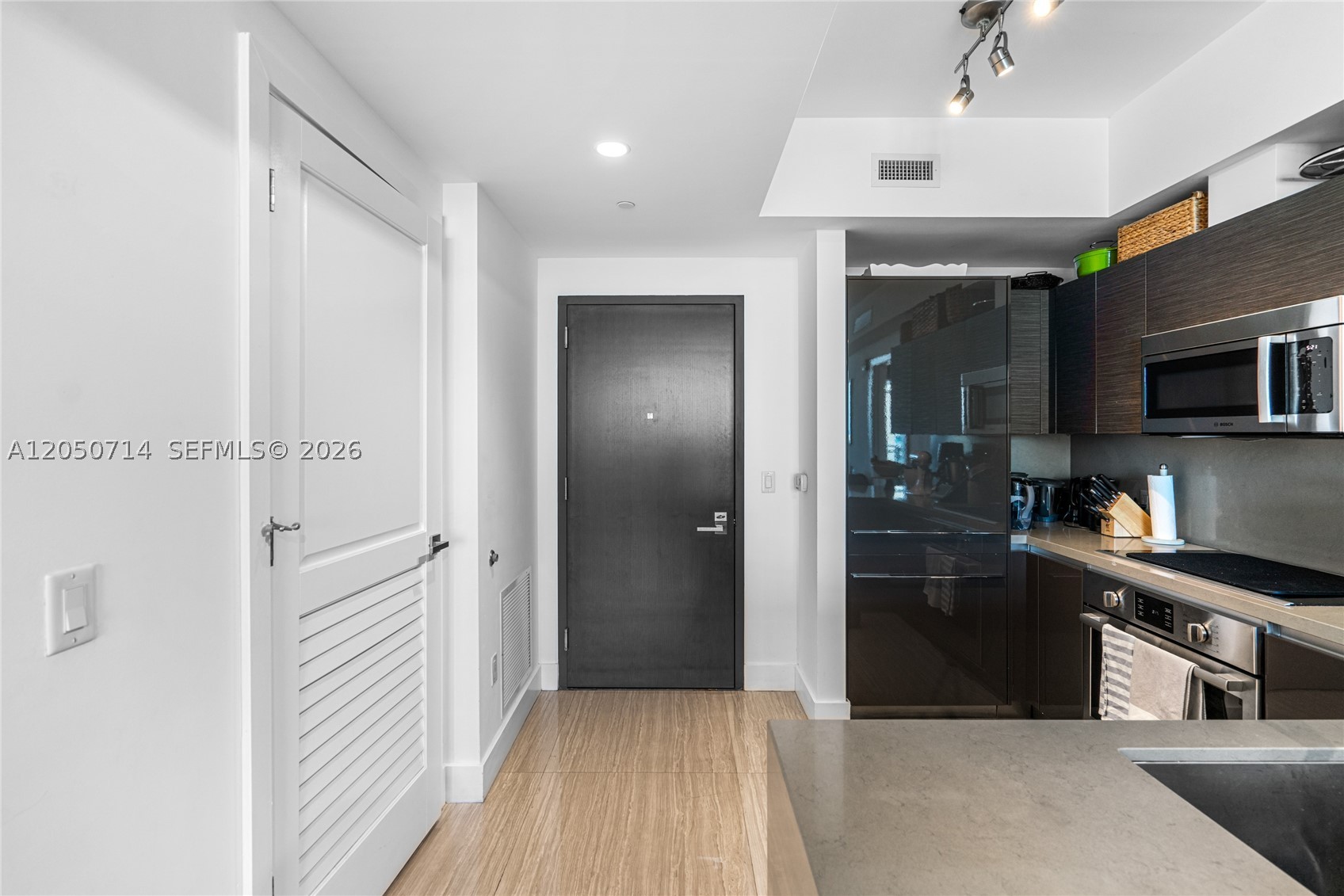 image The Bond on Brickell12