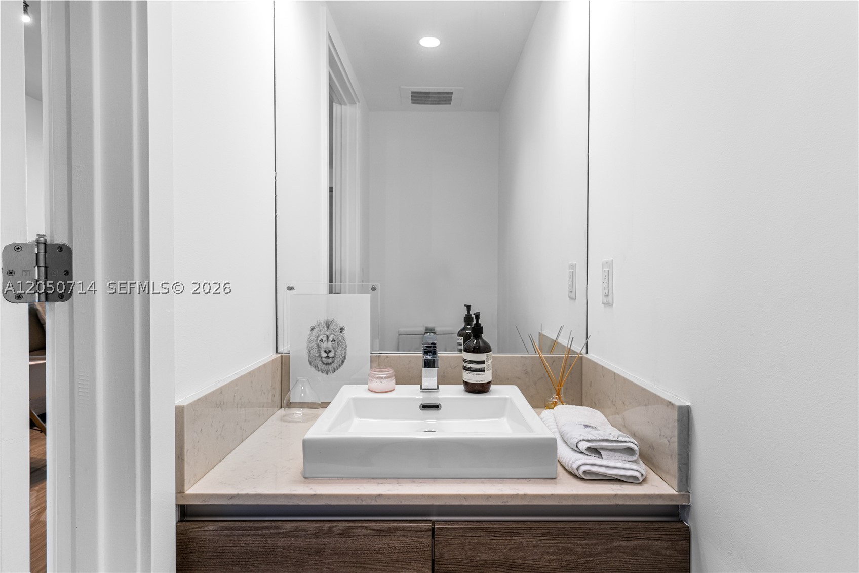 image The Bond on Brickell13