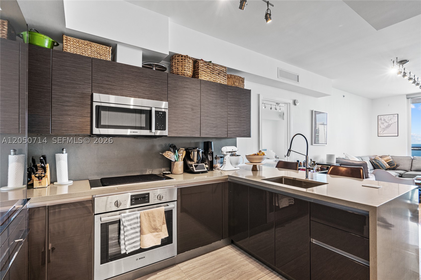 image The Bond on Brickell8