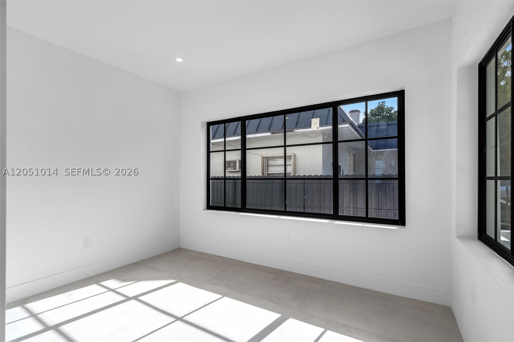 1760 SW 16th Ter Miami, FL 33145