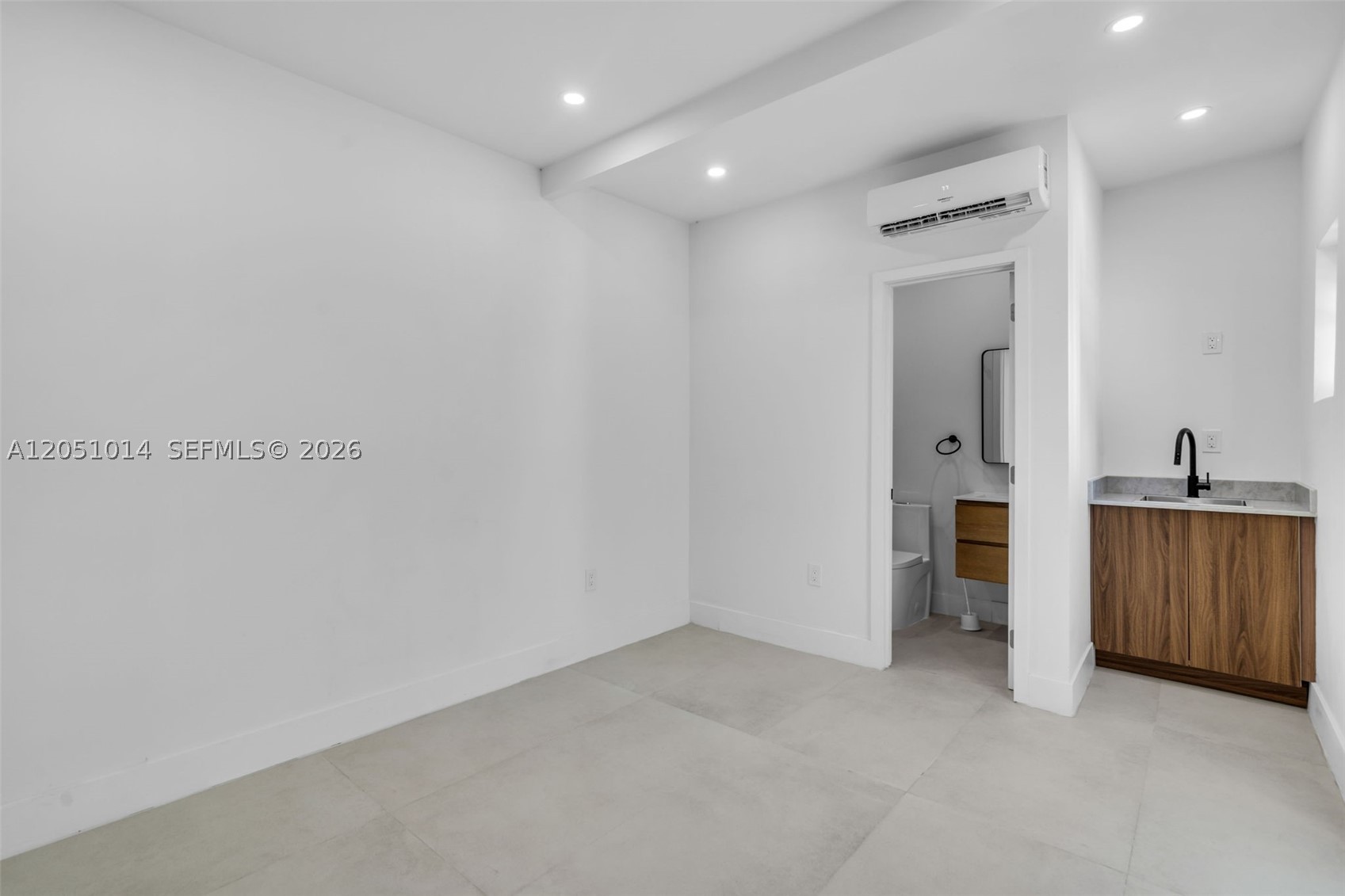 1760 SW 16th Ter Miami, FL 33145