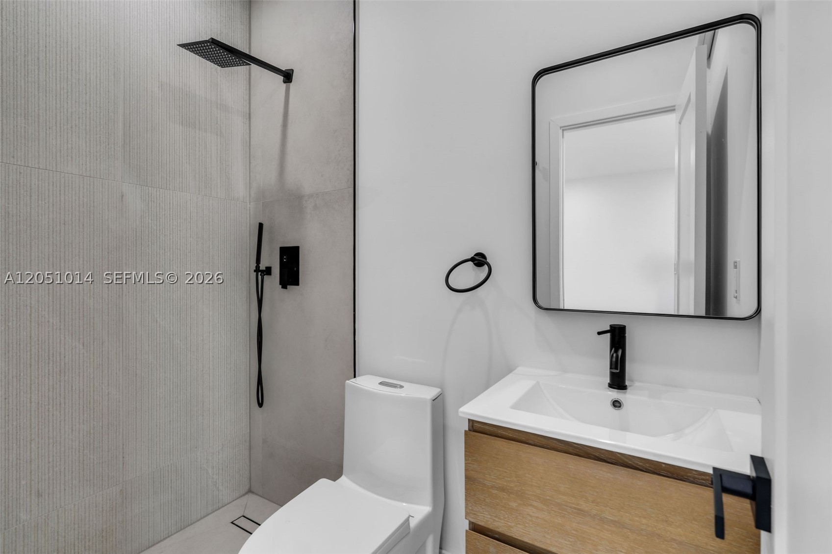 1760 SW 16th Ter Miami, FL 33145