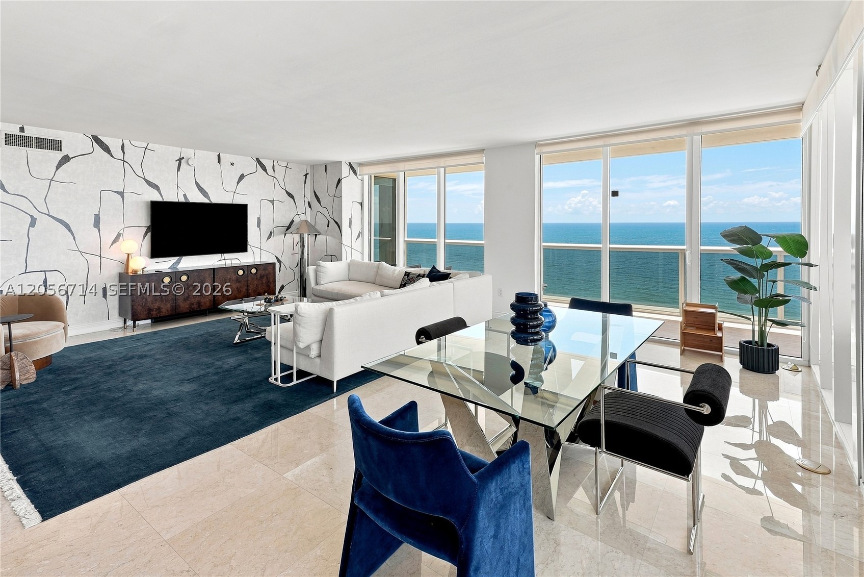 image Beach Club 116