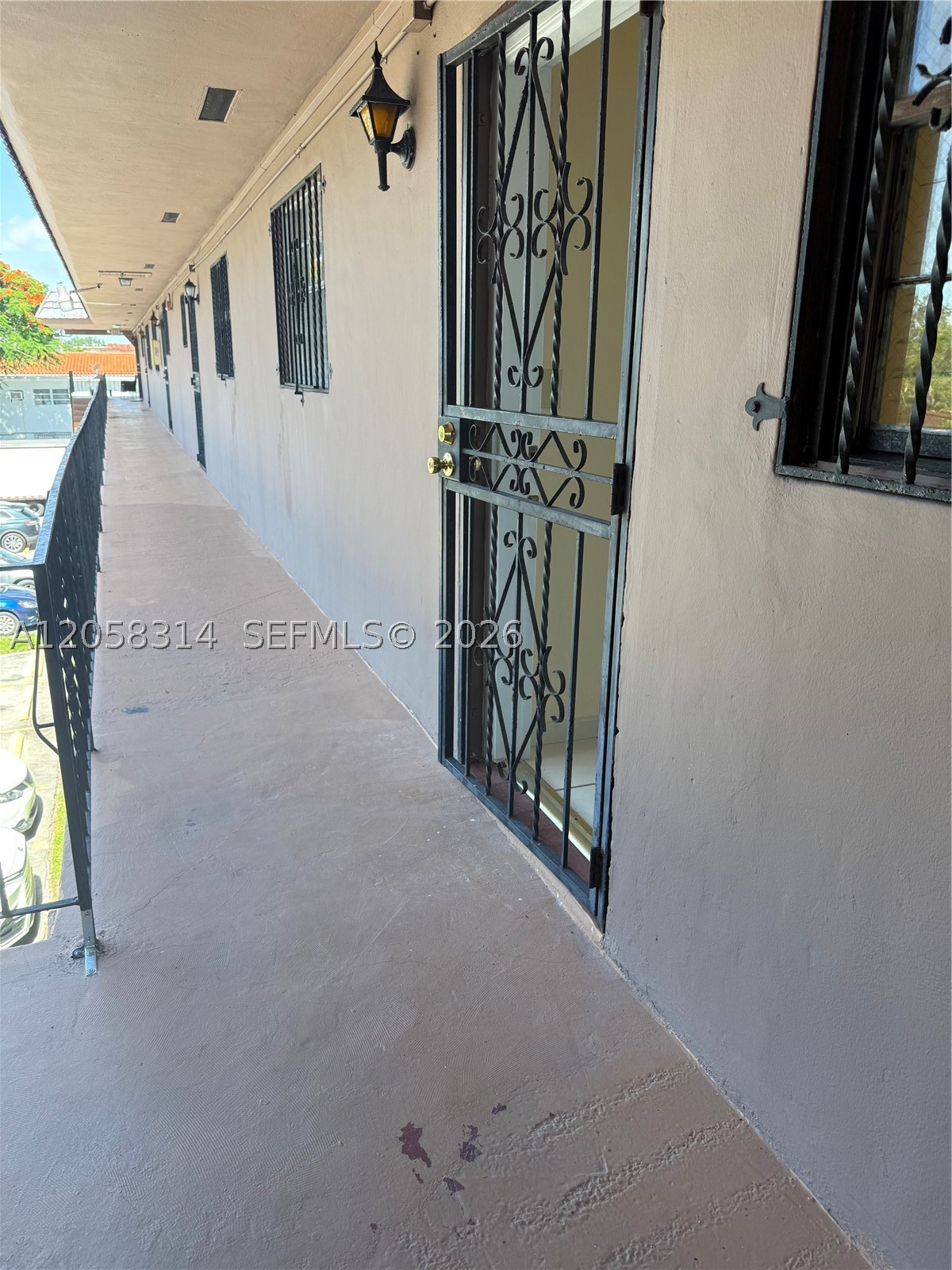 10 SW 45th Ave #33