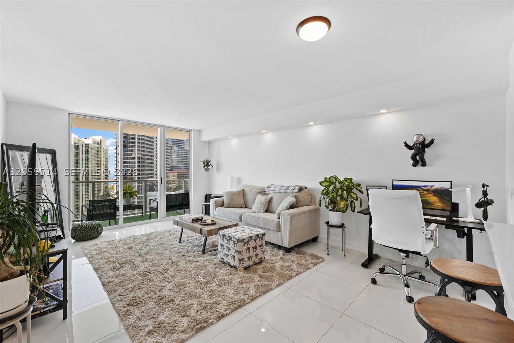 image The Mark on Brickell17