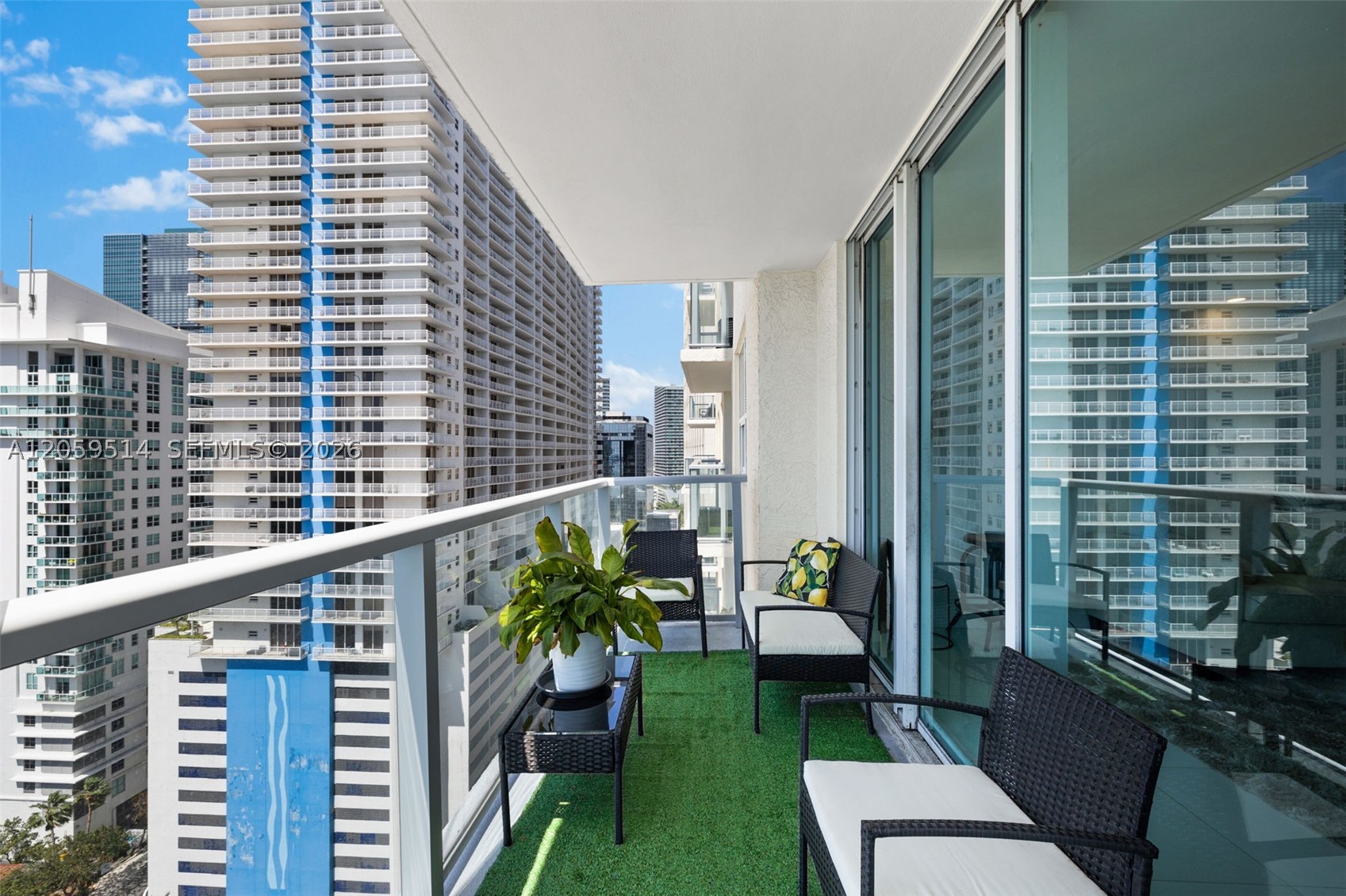 image The Mark on Brickell7