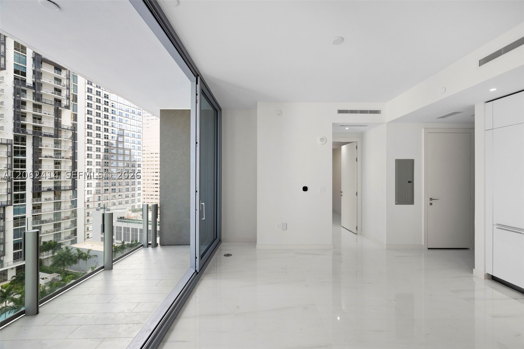 image Aston Martin Residences13