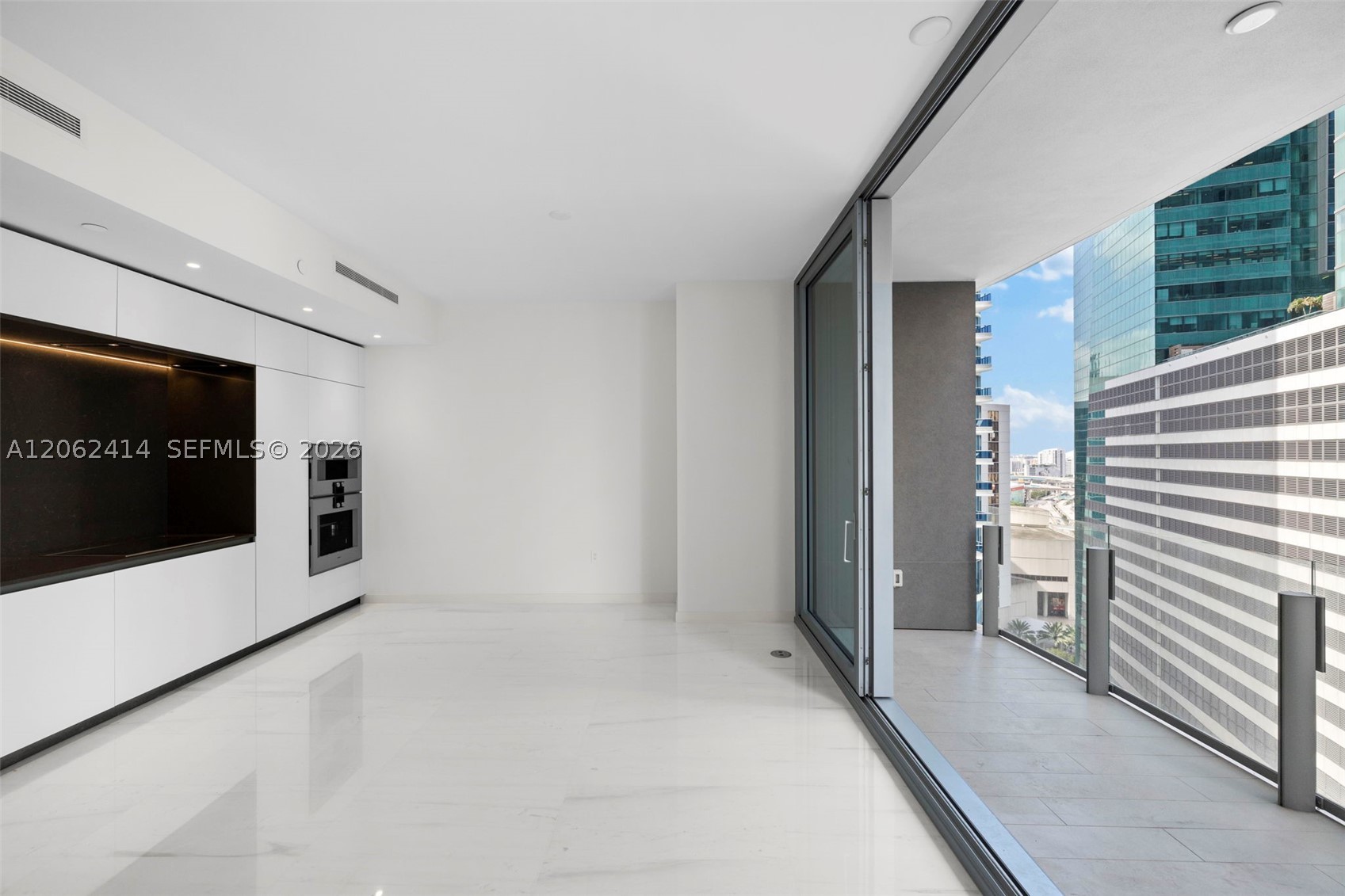 image Aston Martin Residences14