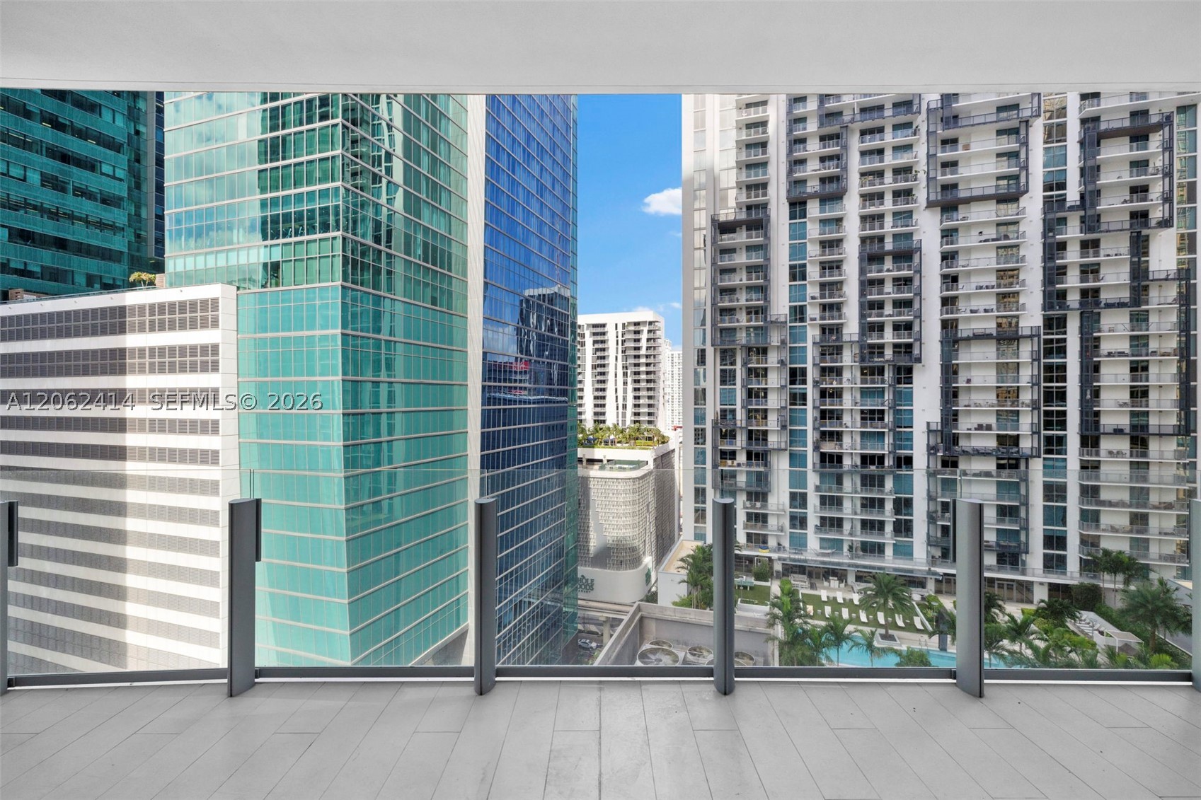 image Aston Martin Residences21