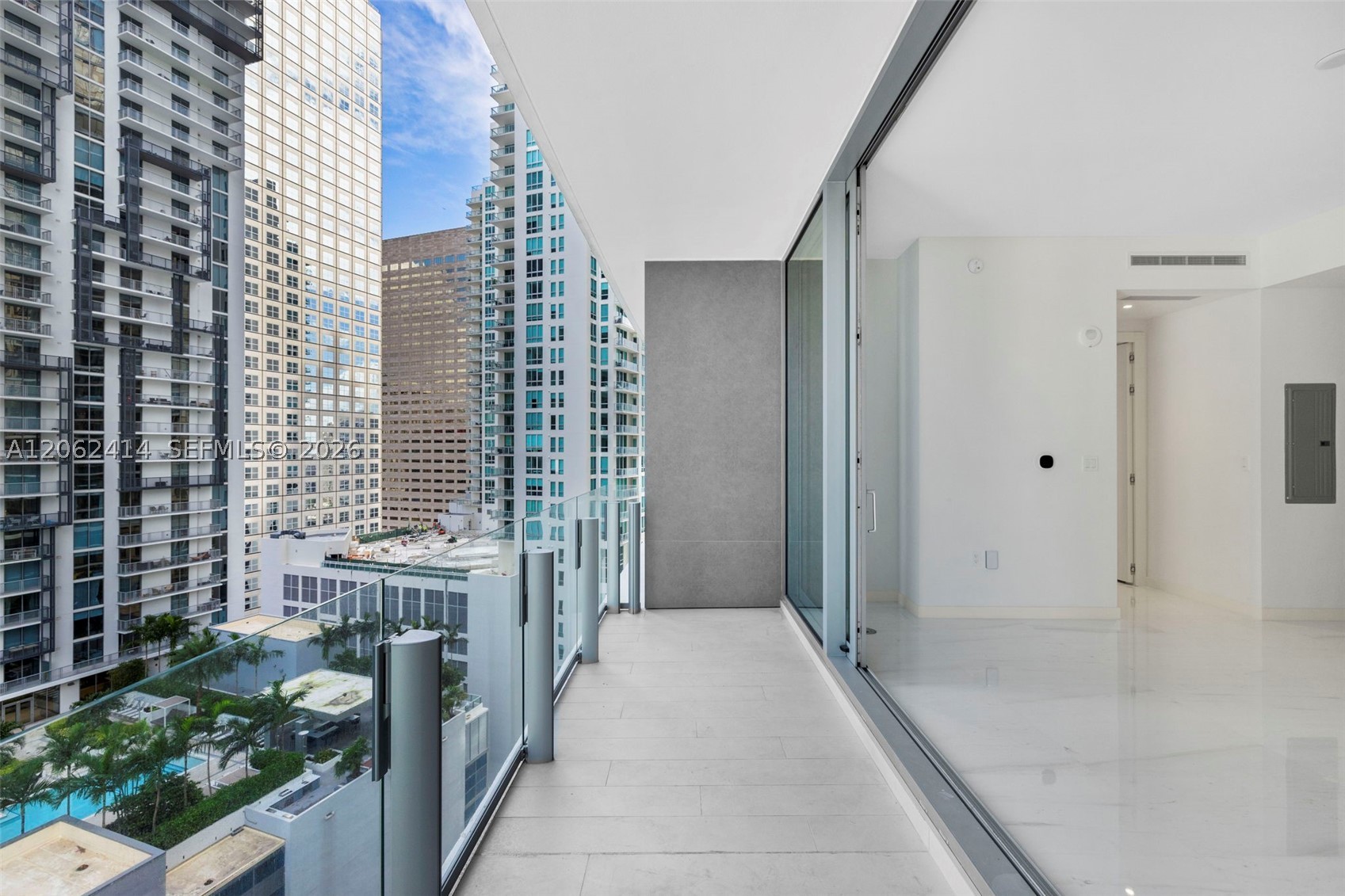 image Aston Martin Residences23