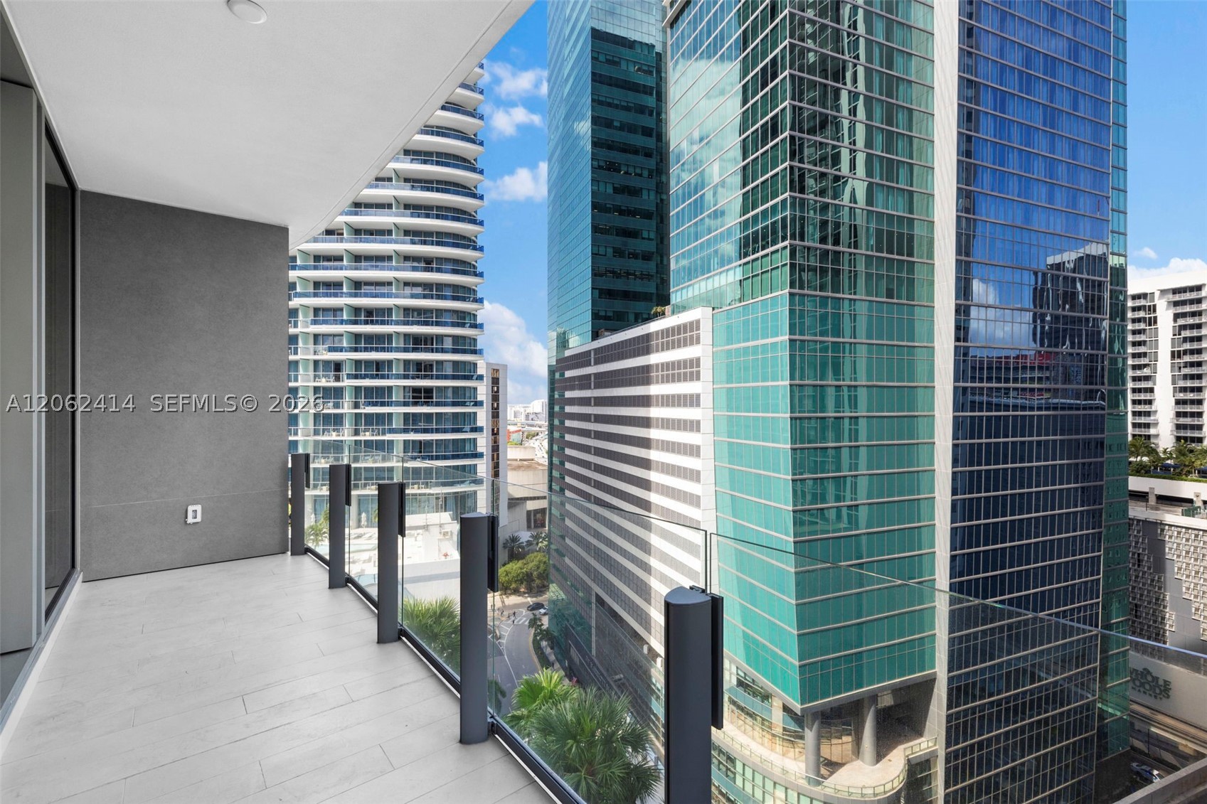 image Aston Martin Residences25