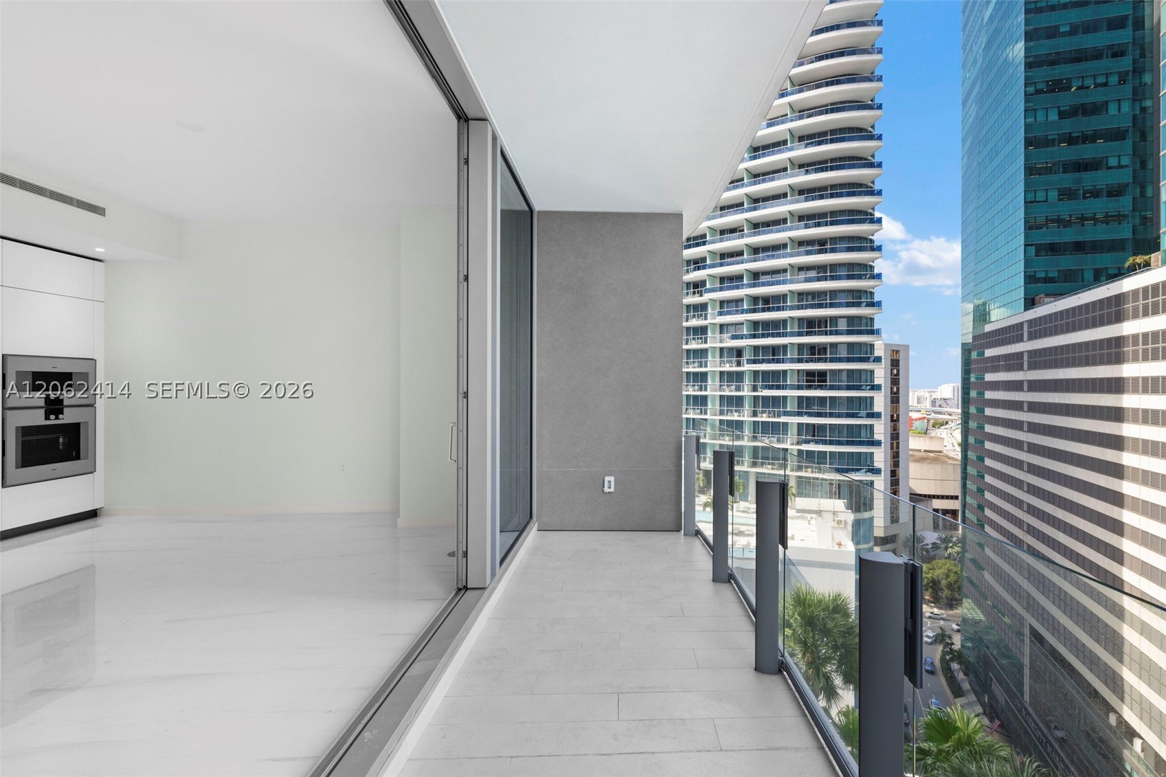 image Aston Martin Residences26