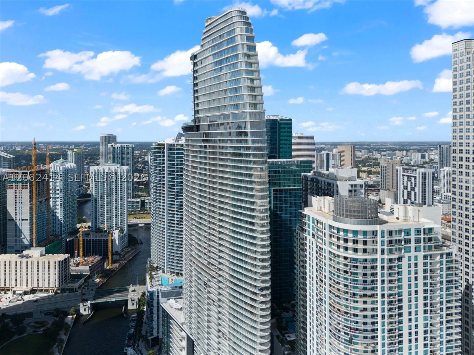 image Aston Martin Residences29