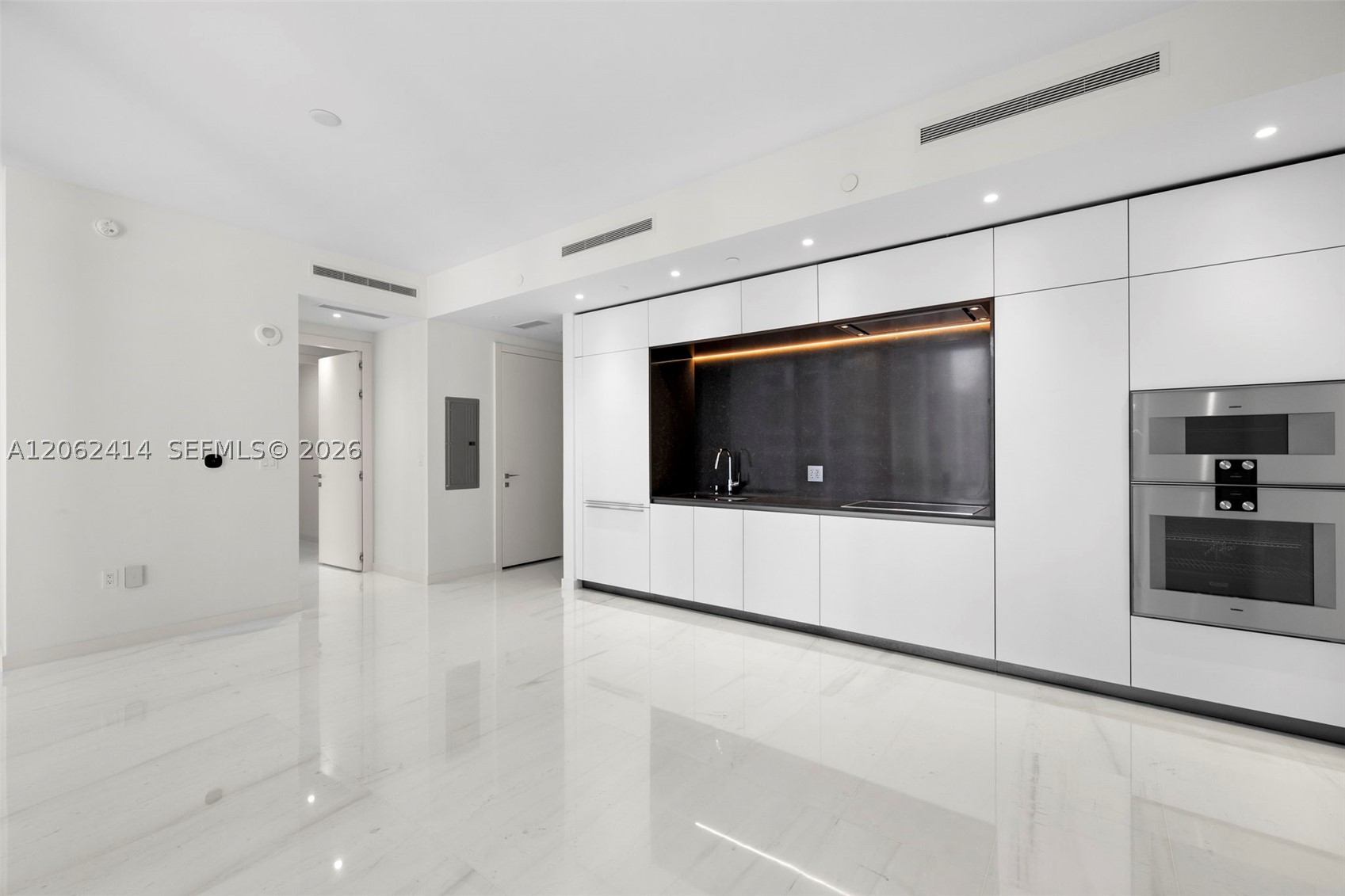 image Aston Martin Residences8