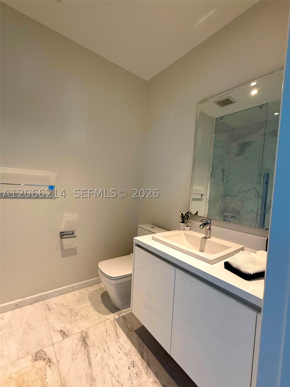 701 N Fort Lauderdale Blvd #214 Fort Lauderdale, FL 33304