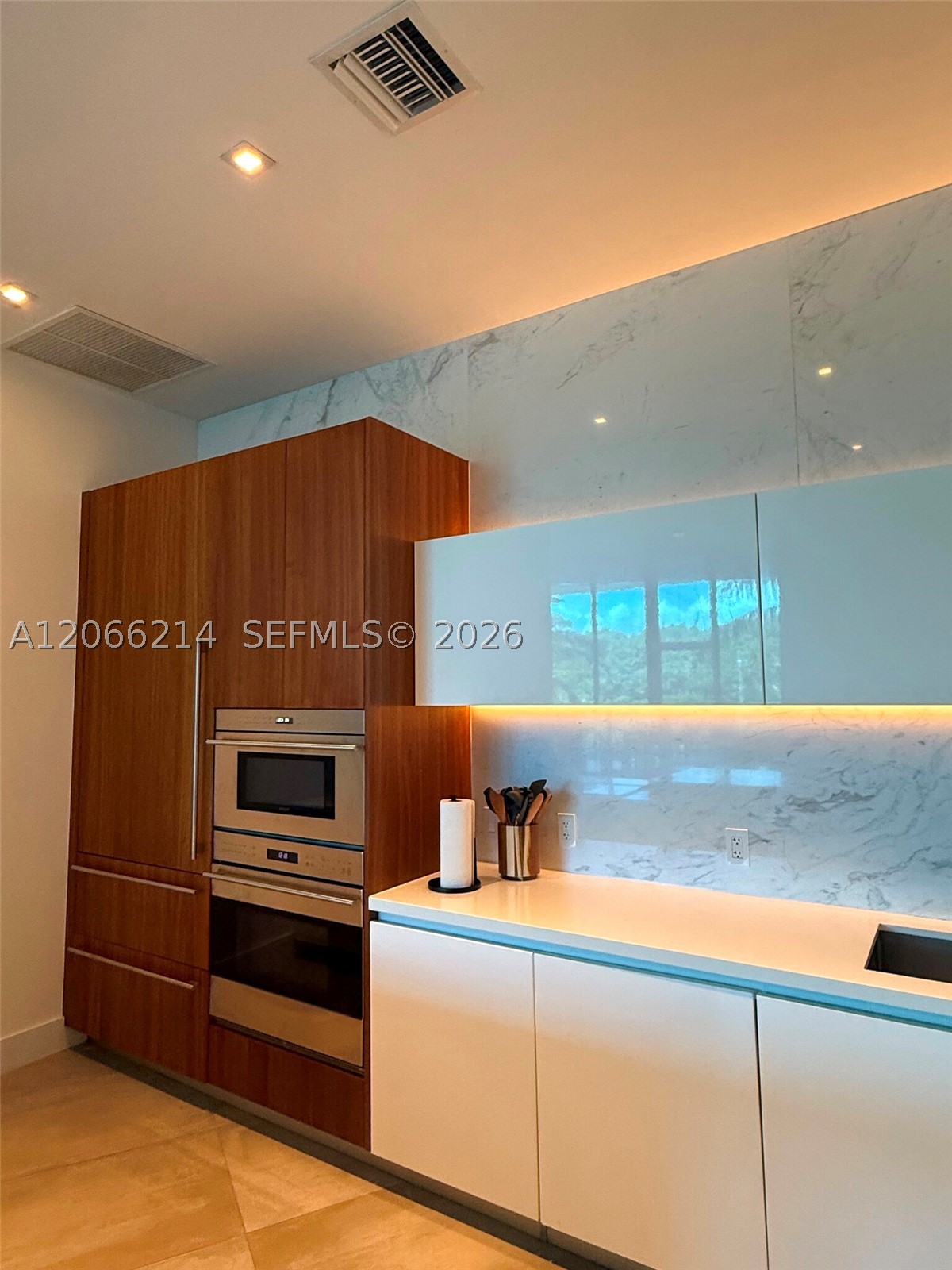 701 N Fort Lauderdale Blvd #214 Fort Lauderdale, FL 33304