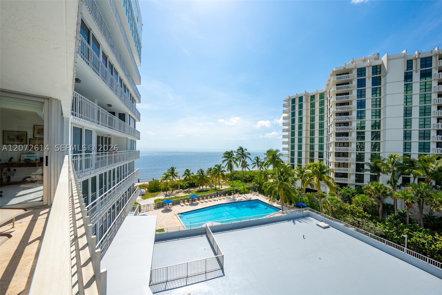 600 Grapetree Dr #6BS Key Biscayne, FL 33149