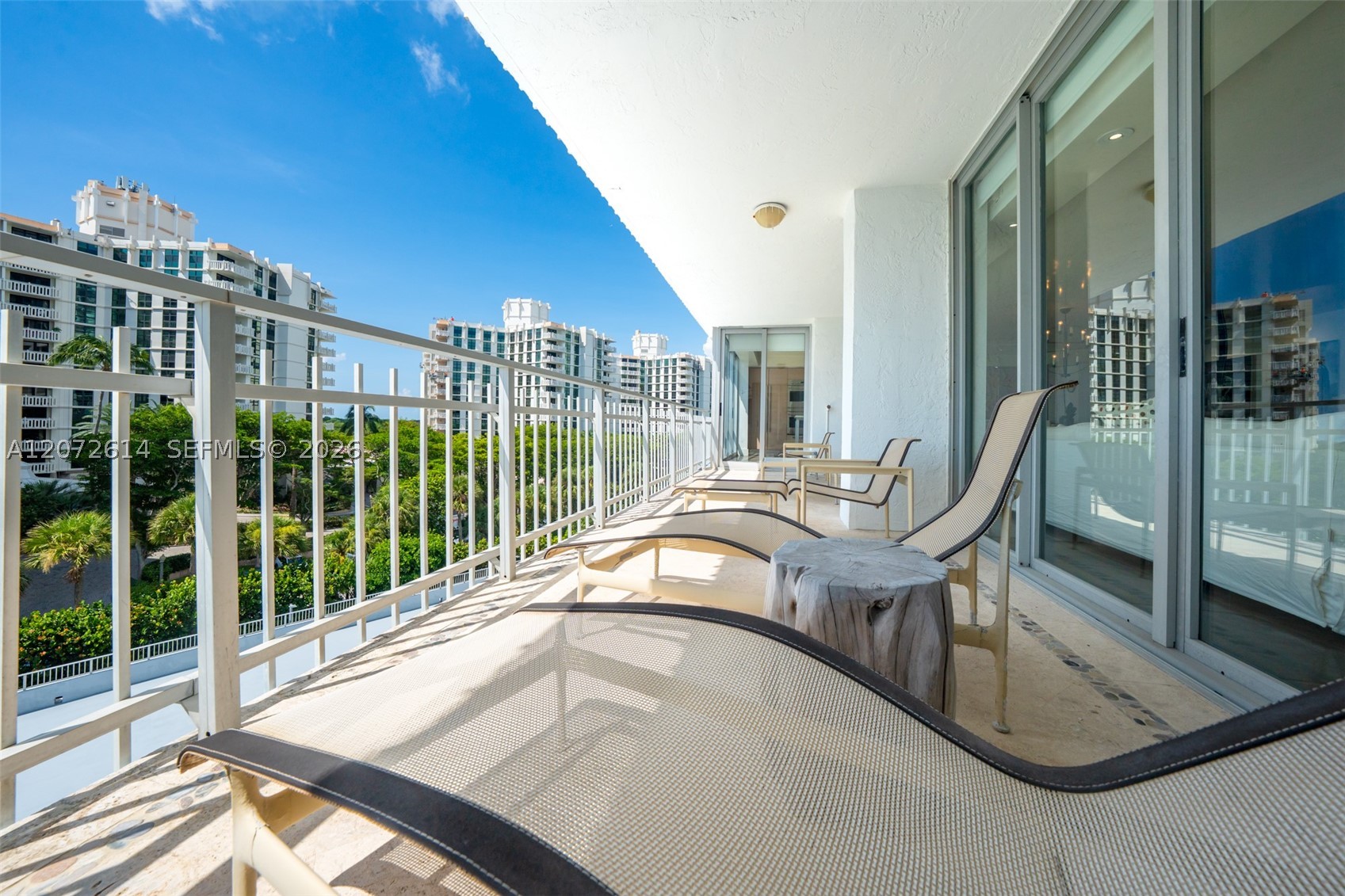 600 Grapetree Dr #6BS Key Biscayne, FL 33149
