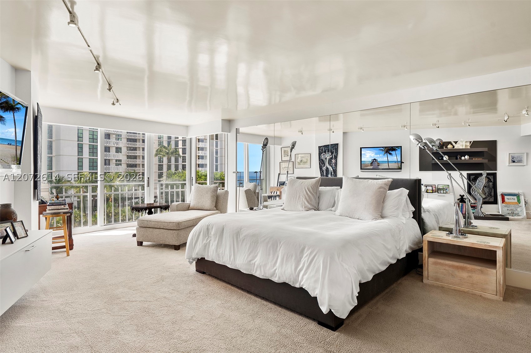 600 Grapetree Dr #6BS Key Biscayne, FL 33149