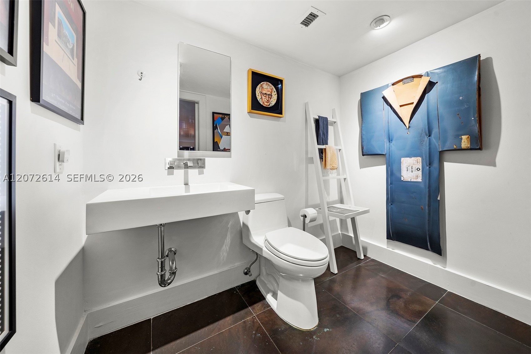 600 Grapetree Dr #6BS Key Biscayne, FL 33149