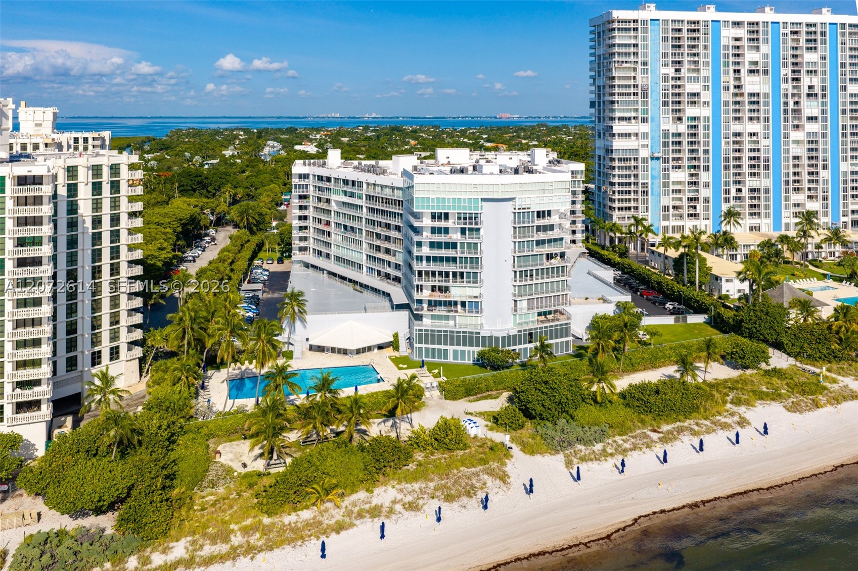 600 Grapetree Dr #6BS Key Biscayne, FL 33149