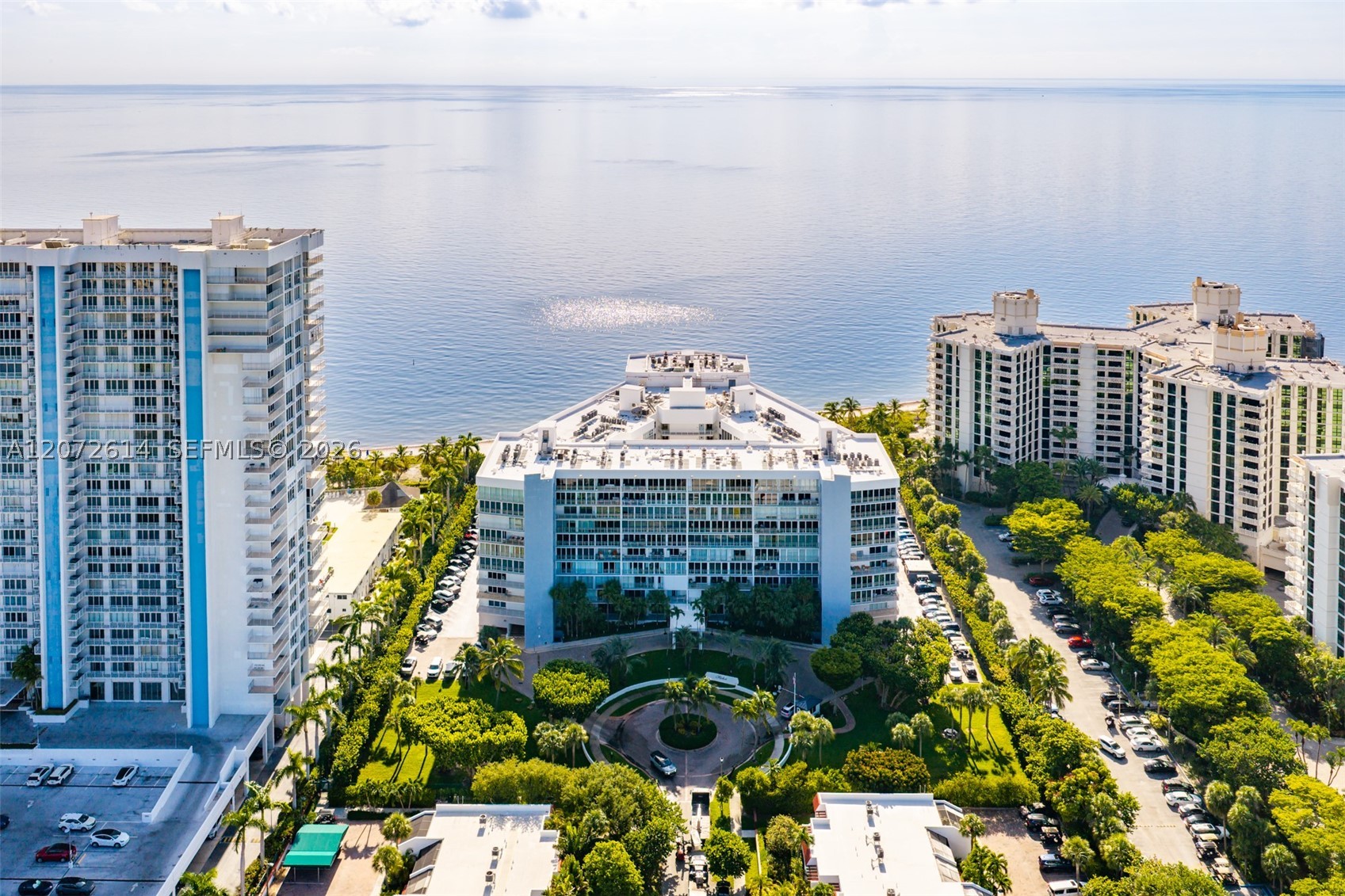 600 Grapetree Dr #6BS Key Biscayne, FL 33149