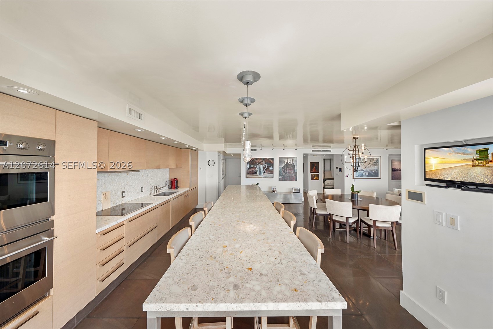 600 Grapetree Dr #6BS Key Biscayne, FL 33149