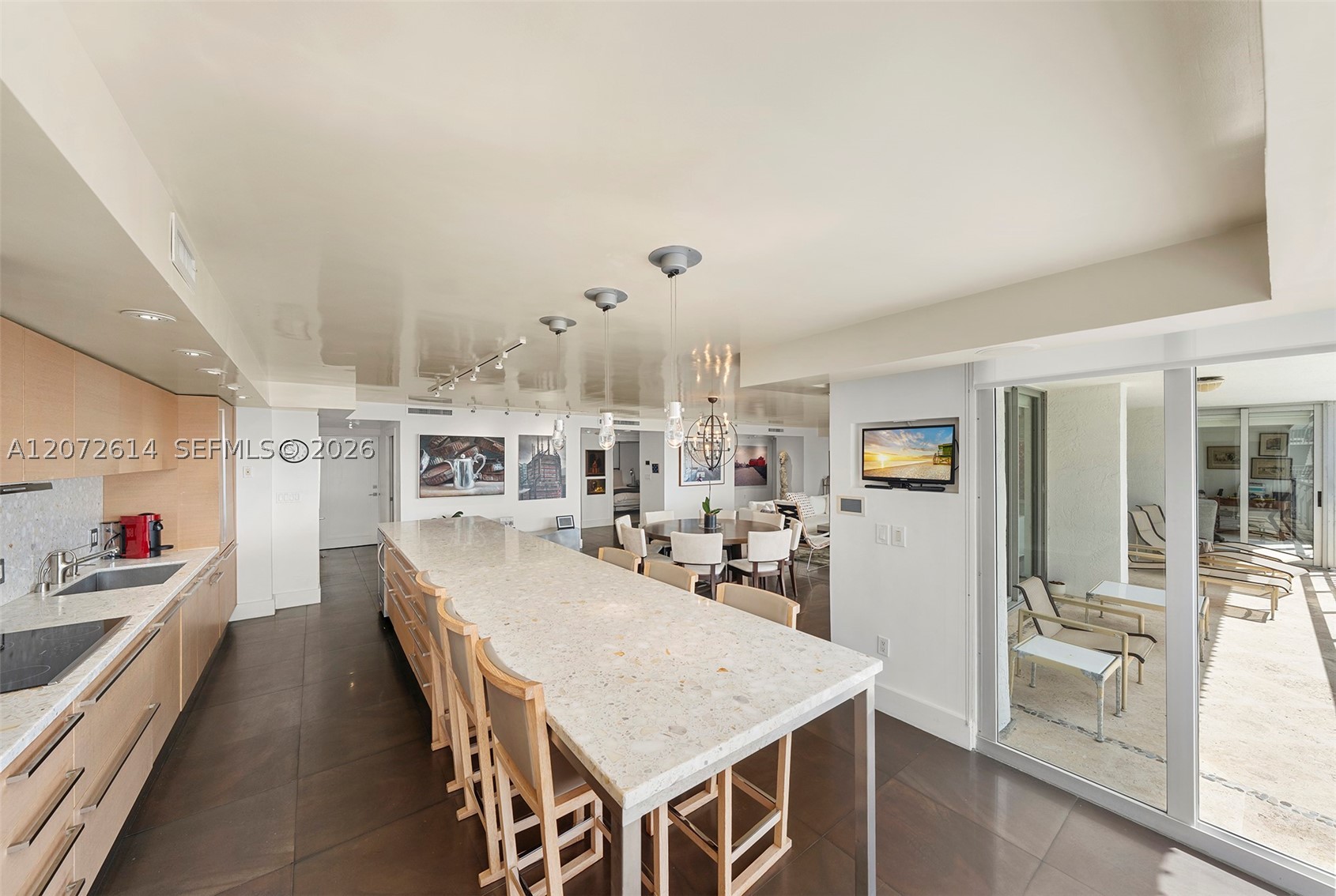 600 Grapetree Dr #6BS Key Biscayne, FL 33149