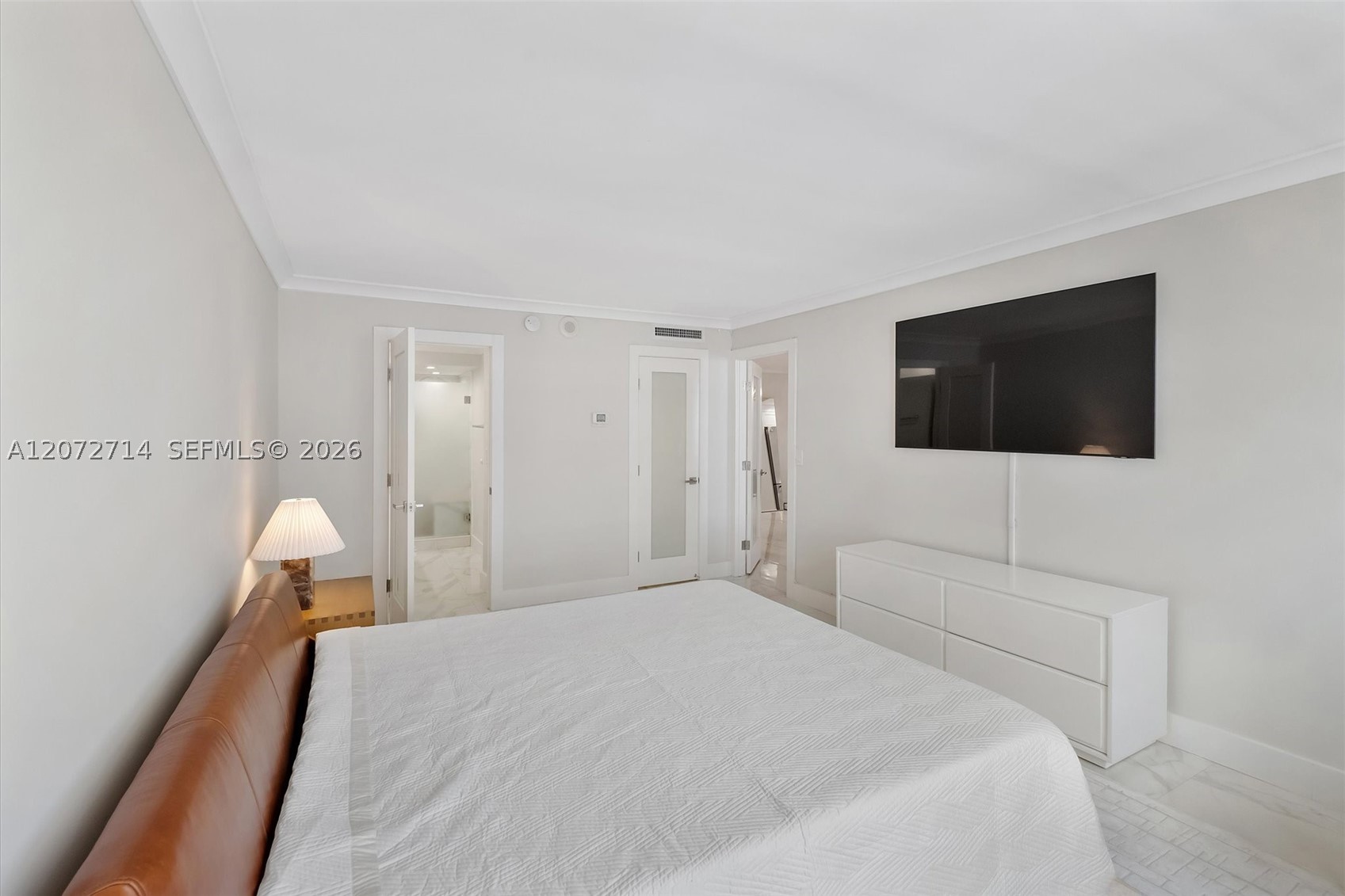 5555 Collins Ave #16B Miami Beach, FL 33140