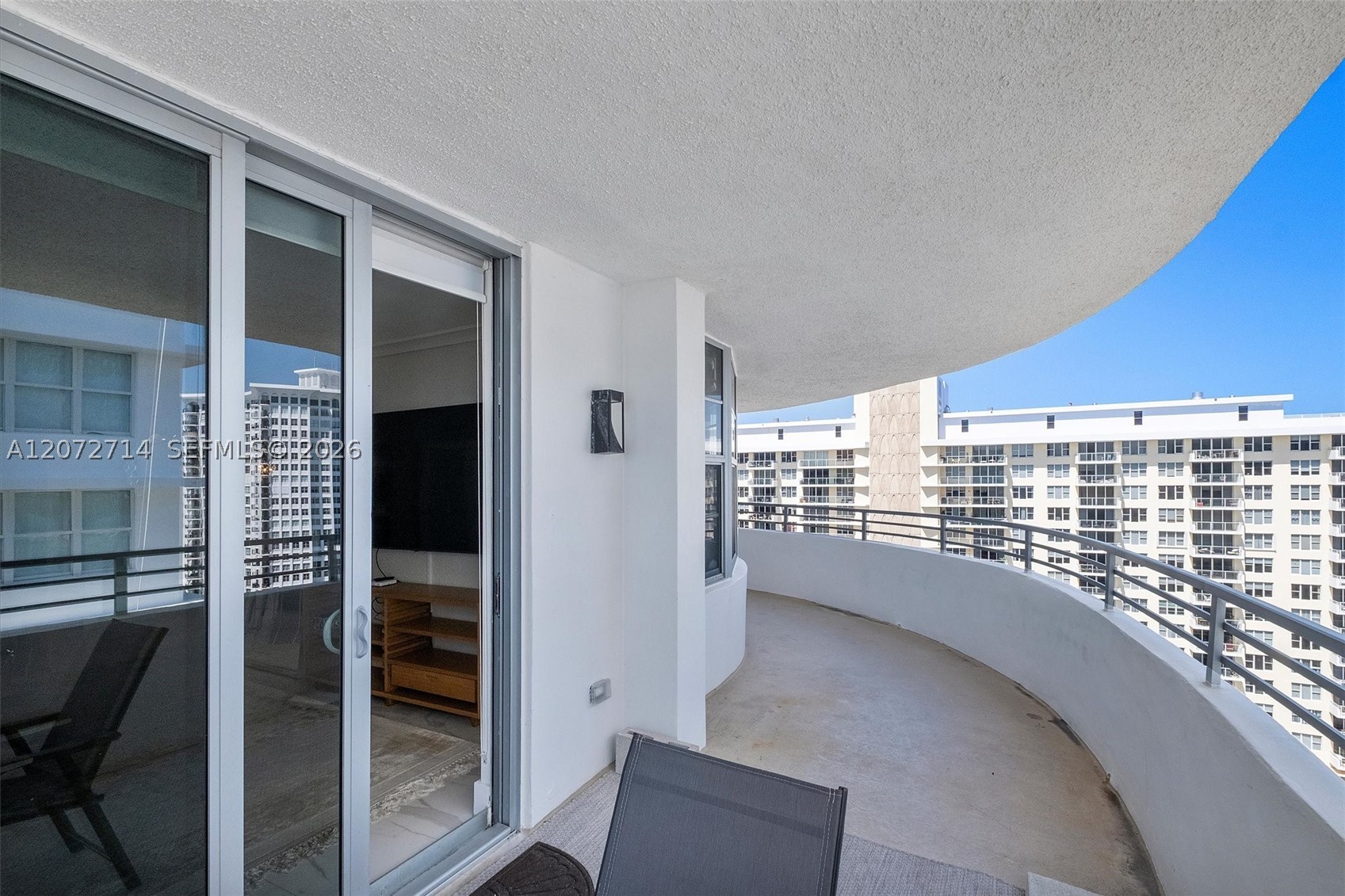5555 Collins Ave #16B Miami Beach, FL 33140