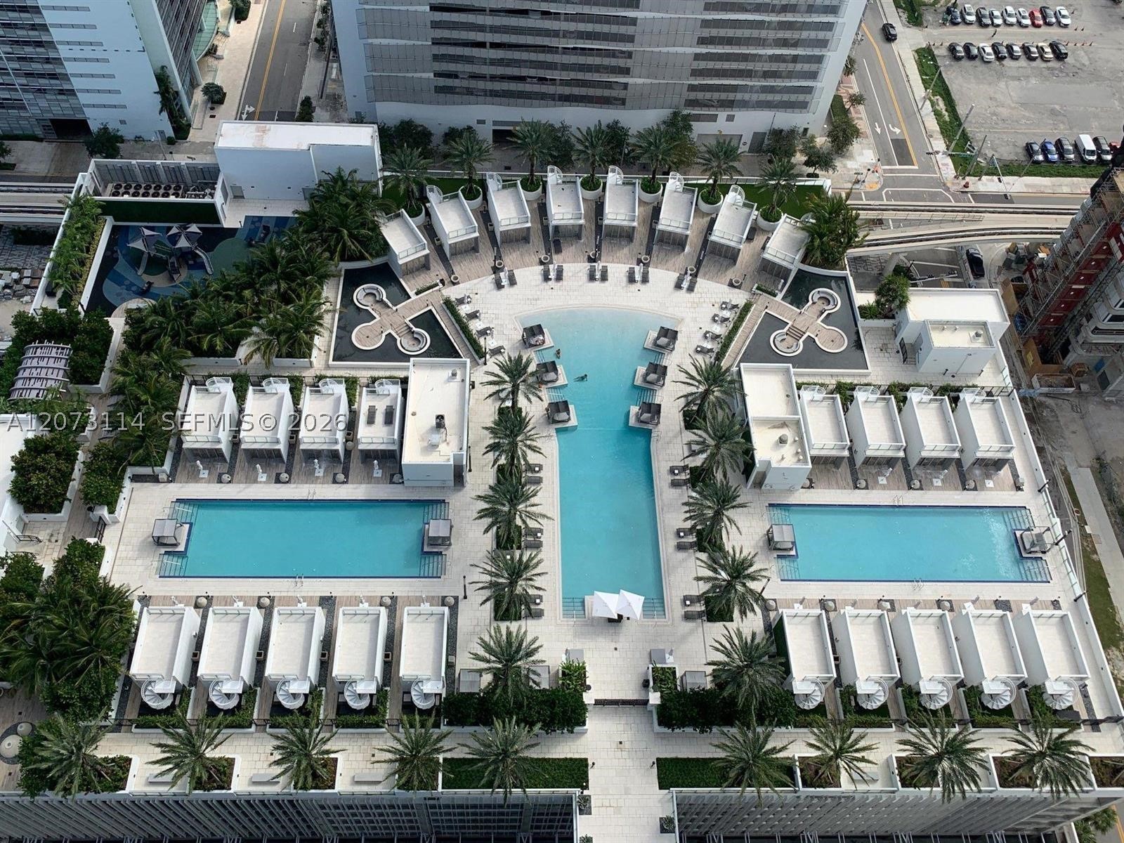 image Paramount Miami Worldcenter25