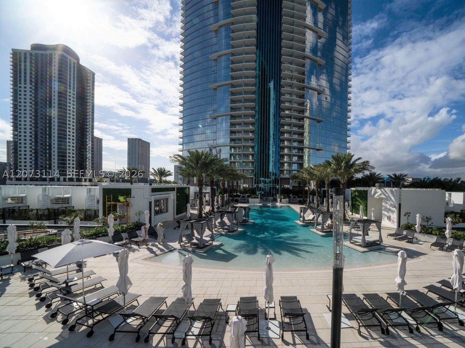 image Paramount Miami Worldcenter36