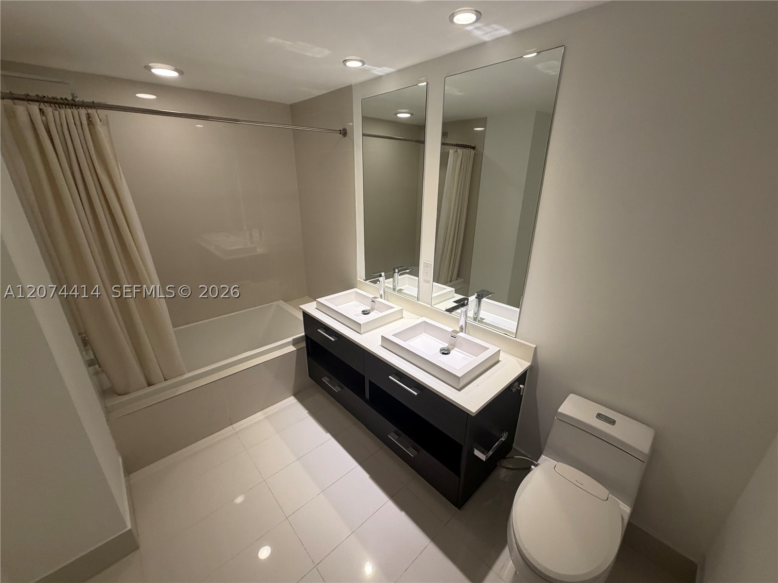 image Brickell Heights East11